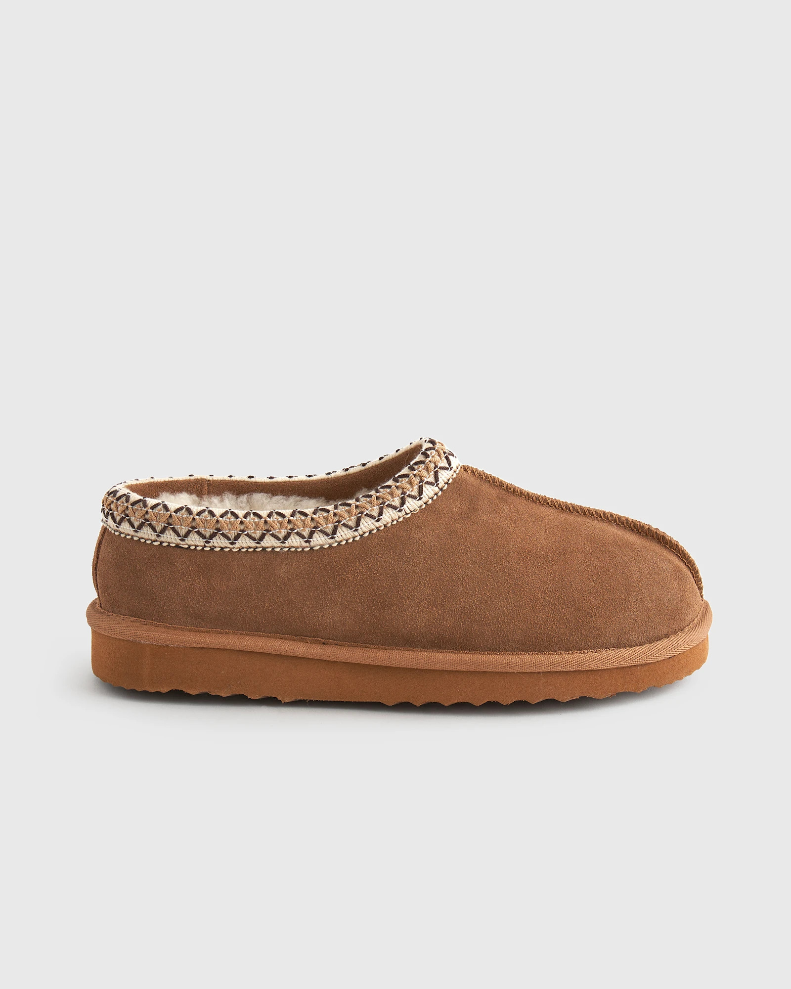 Quince | Women's Australian Shearling Clog Slipper in Pecan, Size 7, Suede Leather | Quince
