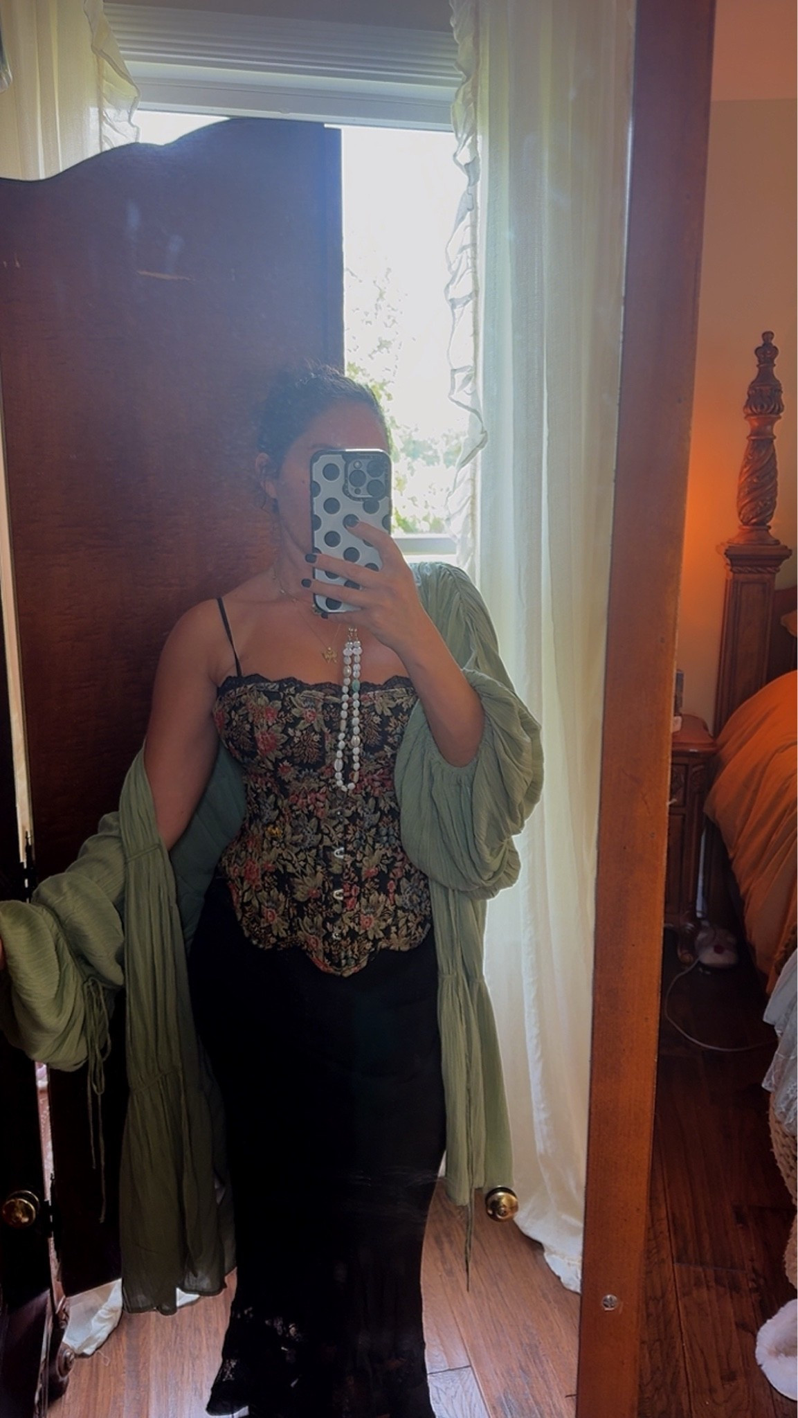 Practical magic outfit 🌛

#LTKgrwm #LTKmomlife #LTKootd