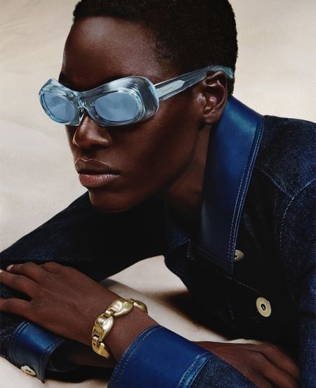Ferragamo Sunglasses

These oval acetate sunglasses feature a cutting-edge design with a bold, on-trend profile. The curves of the frame are soft and contoured to enhance both comfort and aesthetics, while the side shields make these sunglasses unique

#LTKStyleTip #LTKTravel #LTKWorkwear