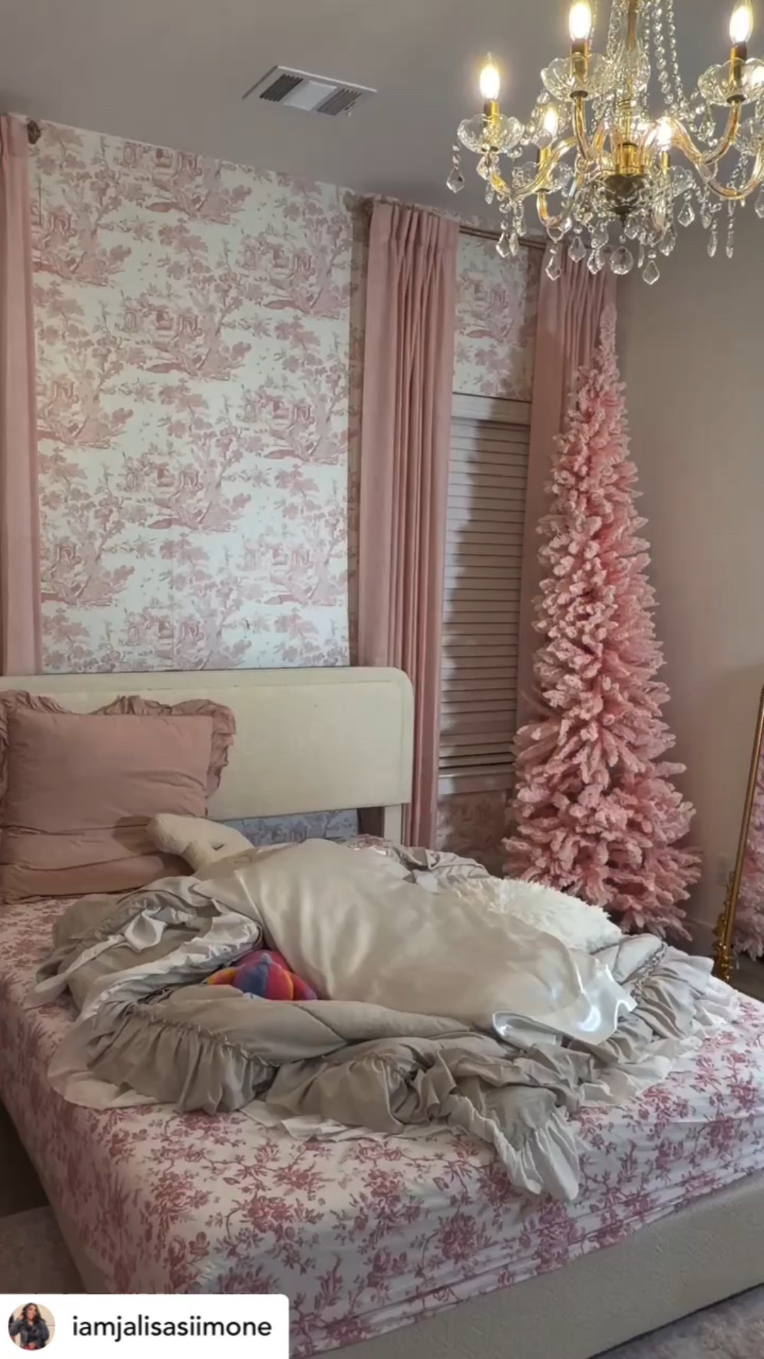 @iamjalisasiimone She refused to let me take her pink Christmas tree down…
so now it’s officially a Valentine’s Day tree 🎄💘

Red velvet hearts, soft pinks, and glittering love everywhere.
A very confident little girl made the executive decision —
and honestly? I respect it.

Because around here, love is always in season 🤍✨ comment LOVE and I’ll dm you the links to the valentines decor. 
#theesimones #pinkchristmastree #toddlermomlife❤️ #girlmom

#LTKValentine #LTKmomlife #LTKSeasonal