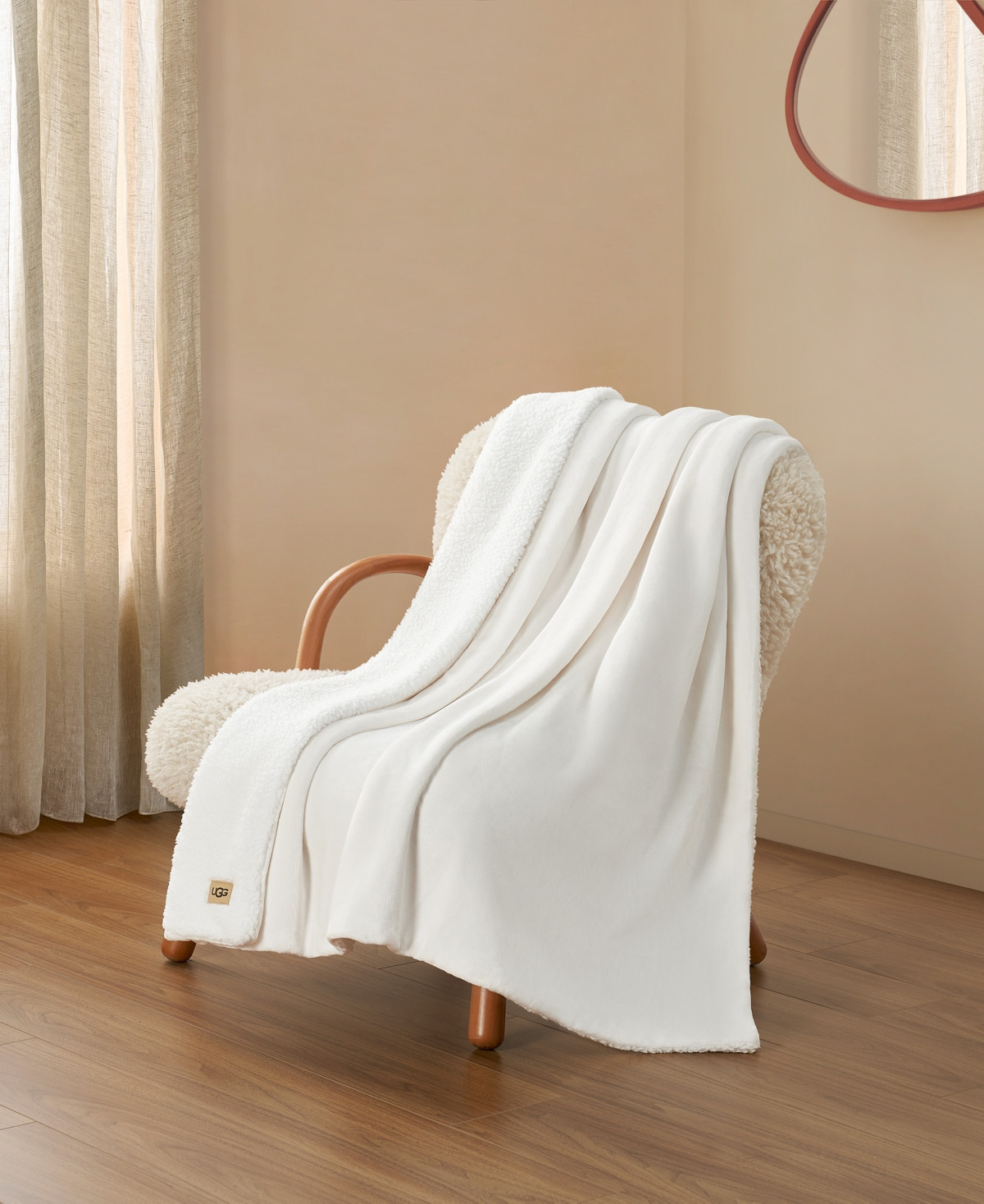 UGG Avery reversible throw blanket in snow