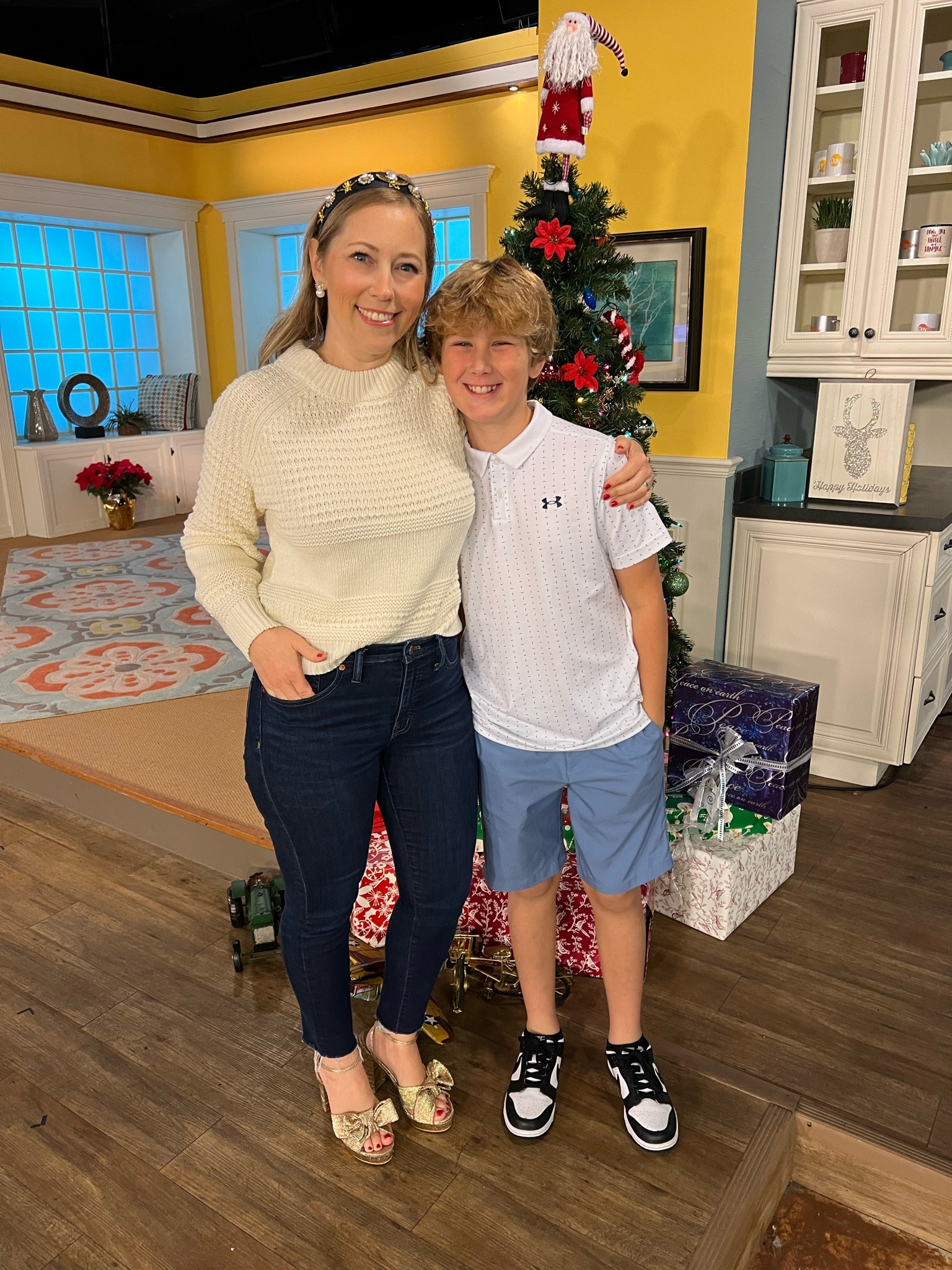 Bring your kid to the studio day! ✨🎄

I got so many questions about my shoes & sweater, so I’m linking them here! 

Happy Christmas time! 


#LTKHoliday #LTKGiftGuide #LTKSeasonal