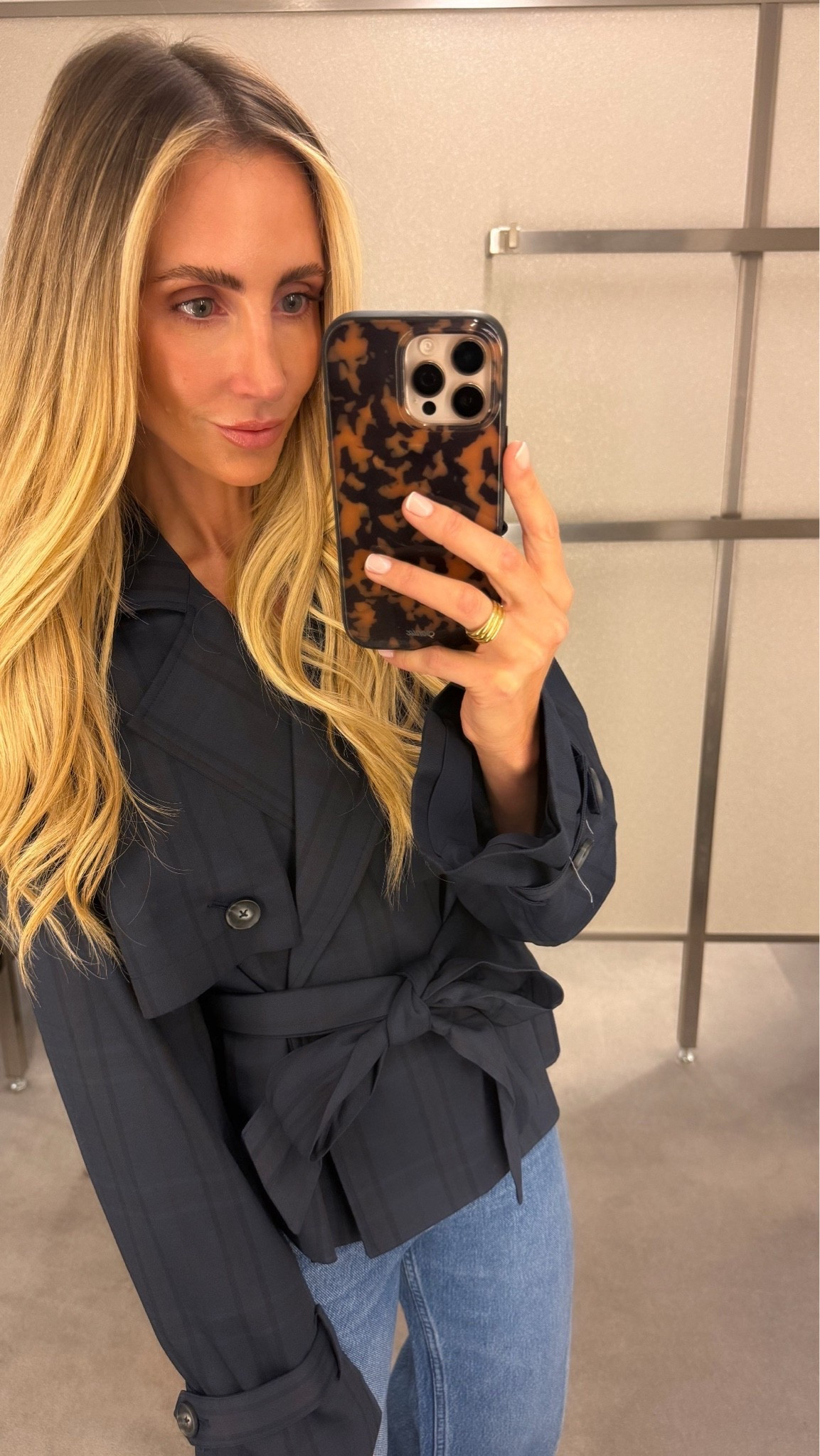The Nordstrom anniversary sale is live to the public and I didn’t think the perfect cropped trench existed until now! Grab yours during the Nordstrom anniversary sale!