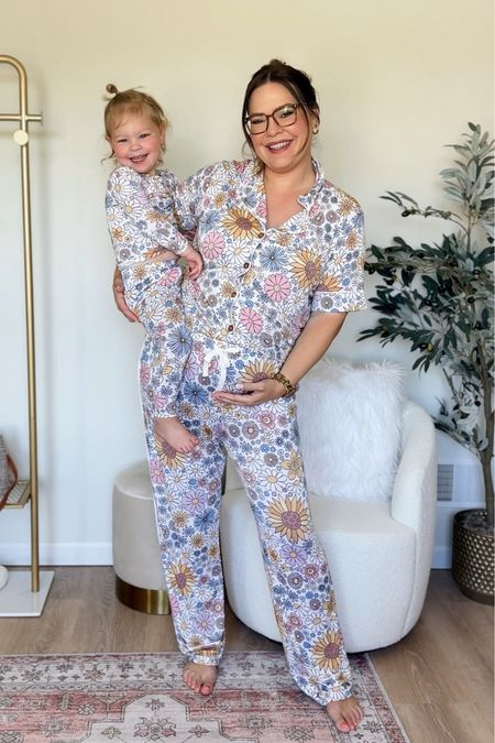 Mom and mini matching pajama sets- I sized up to XL for the bump but got my true size large pre baby-bump - I love their matching family sets - they have them for mom, dad, and kids 🤍🤍 these specific prints look to be sold out but linking similar ones too

#LTKKids #LTKFamily #LTKMidsize