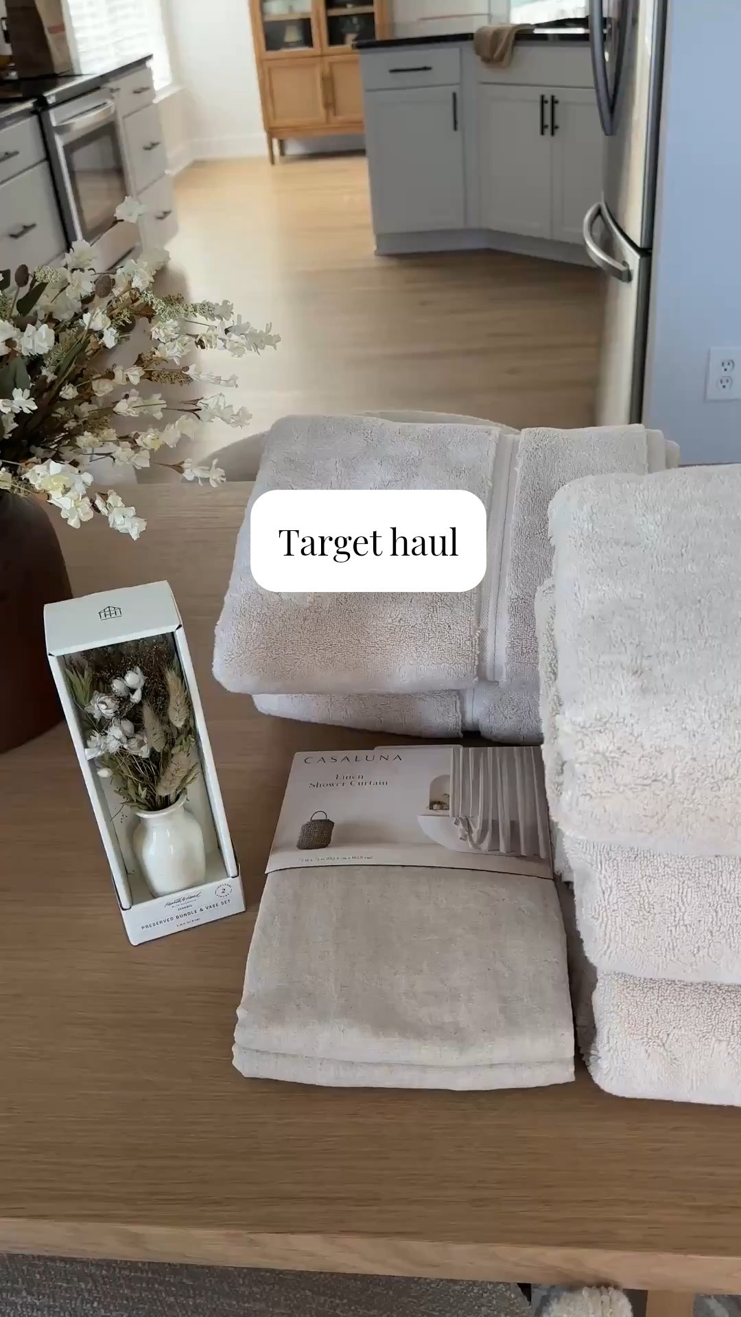 @Target Threshold spa plush bath towel in the color almond. These are so soft and the quality is great. I love that these are bigger than a normal towel and that they have hooks for hanging!

Casaluna linen shower curtain in Natural 

Hearth & Hand with Magnolia mini preserved bundle and vase set. This is so adorable but is dainty! 

Towel, bath towel, bath sheet, oversized bath towel, plush towel, Target, Target finds, shower curtain, shower liner, linen, linen shower curtain, shower rod, towel hooks, wall hook 

#LTKHome #LTKselfcare #LTKmorningroutine