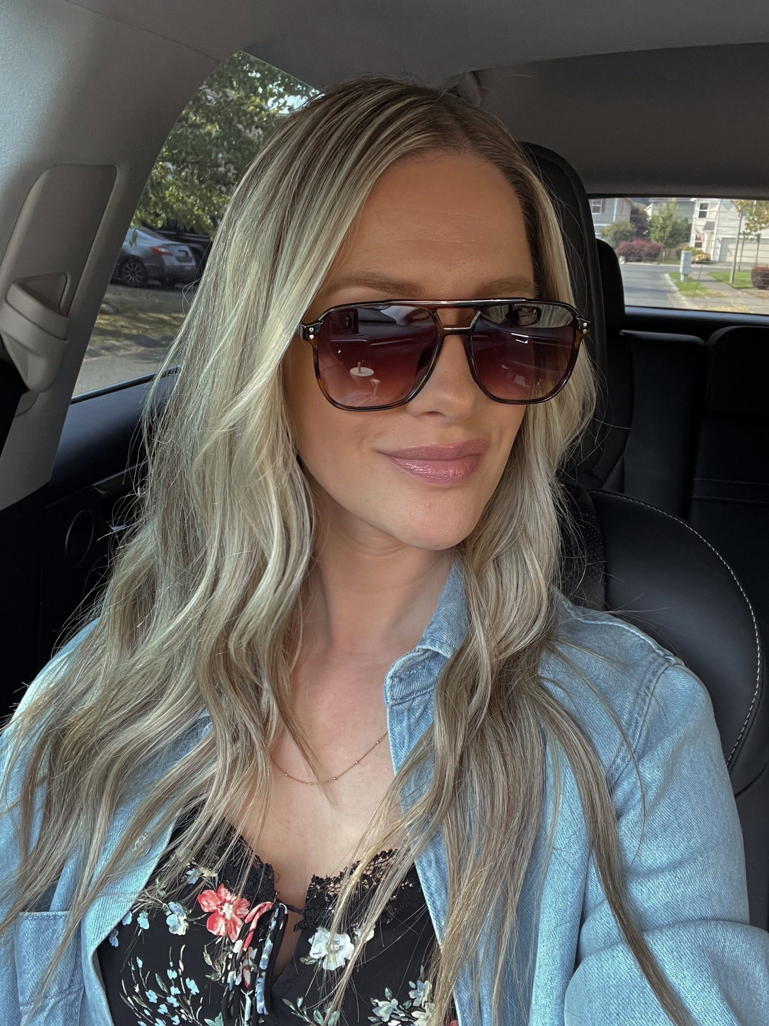 Love these square aviators & so affordable too! Fall outfit, sunglasses, fall accessories 

#LTKFindsUnder50 #LTKSeasonal #LTKStyleTip