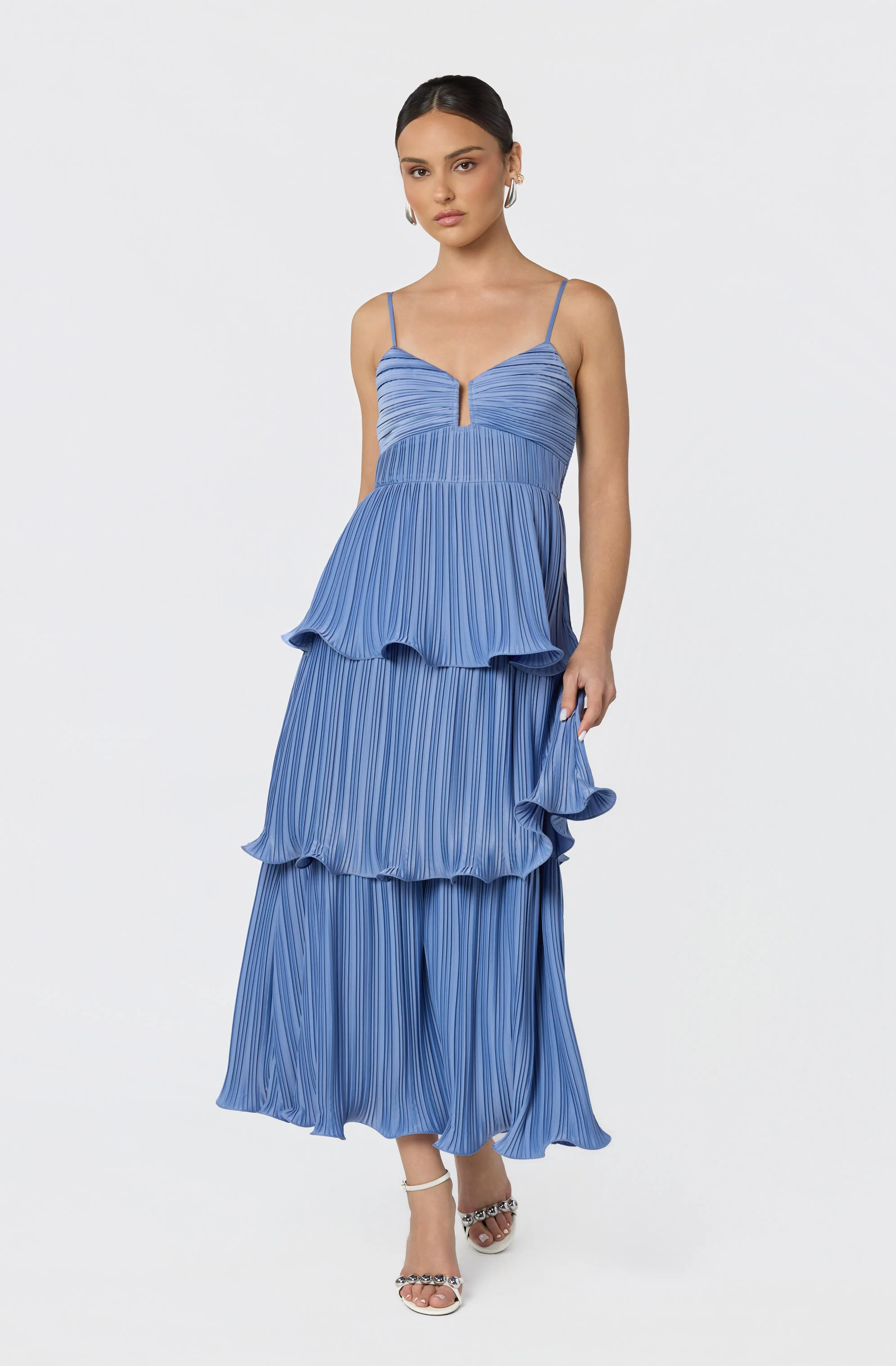 ASTR the Label | Lupin Pleated Tiered Maxi Dress in Sage | Size M | ASTR The Label (US)