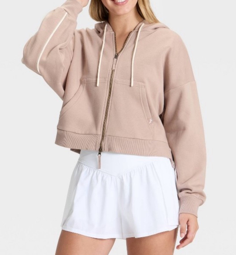 The athleisure at Target right now can’t be beat. The price point is sooooo good compared to similar brands and items. Sharing some of my faves! #targetpartner #targetfind #targetfashion #athleisure #activewear 

#LTKFindsUnder50 #LTKSeasonal #LTKActive