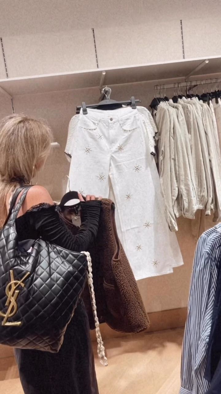 White leg jeans!!! With diamonds hello H&M 🤍🤍 and this teddy gilet found also the jacket will link all 3 styles fy lovelies xoxo 

#LTKU #LTKSeasonal #LTKStyleTip