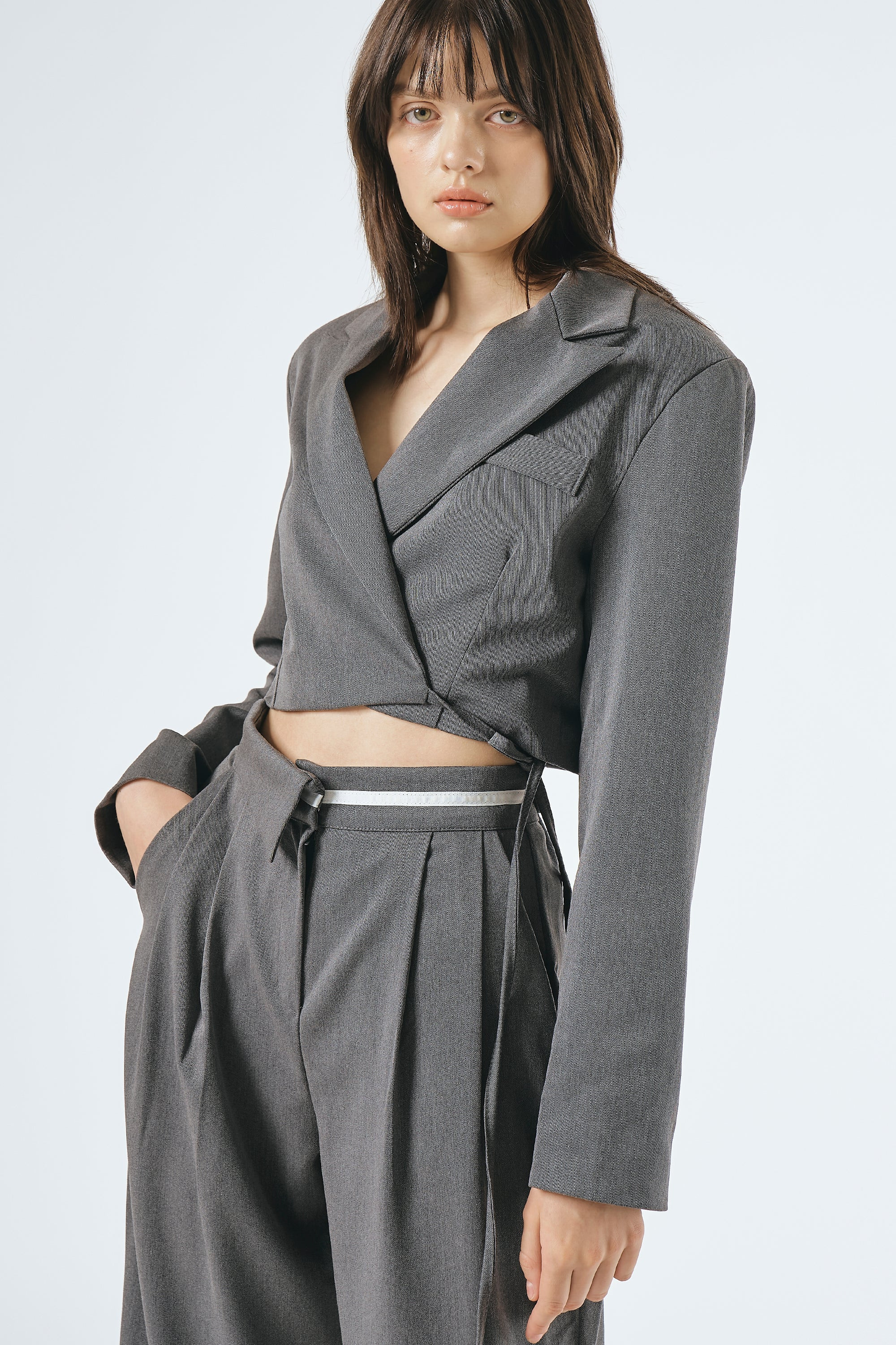 Lyla Cropped Blazer | Storets (Global)