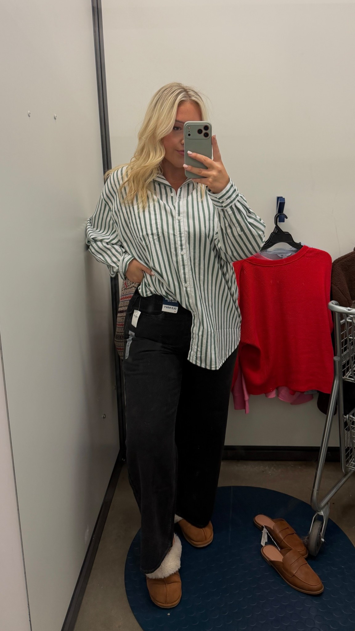 Holiday errands fit 🎁 cozy, classic, and just dressy enough to grab coffee after ☕️ 

#OldNavy #ChicFashion 

#LTKHoliday #LTKTall #LTKPlusSize