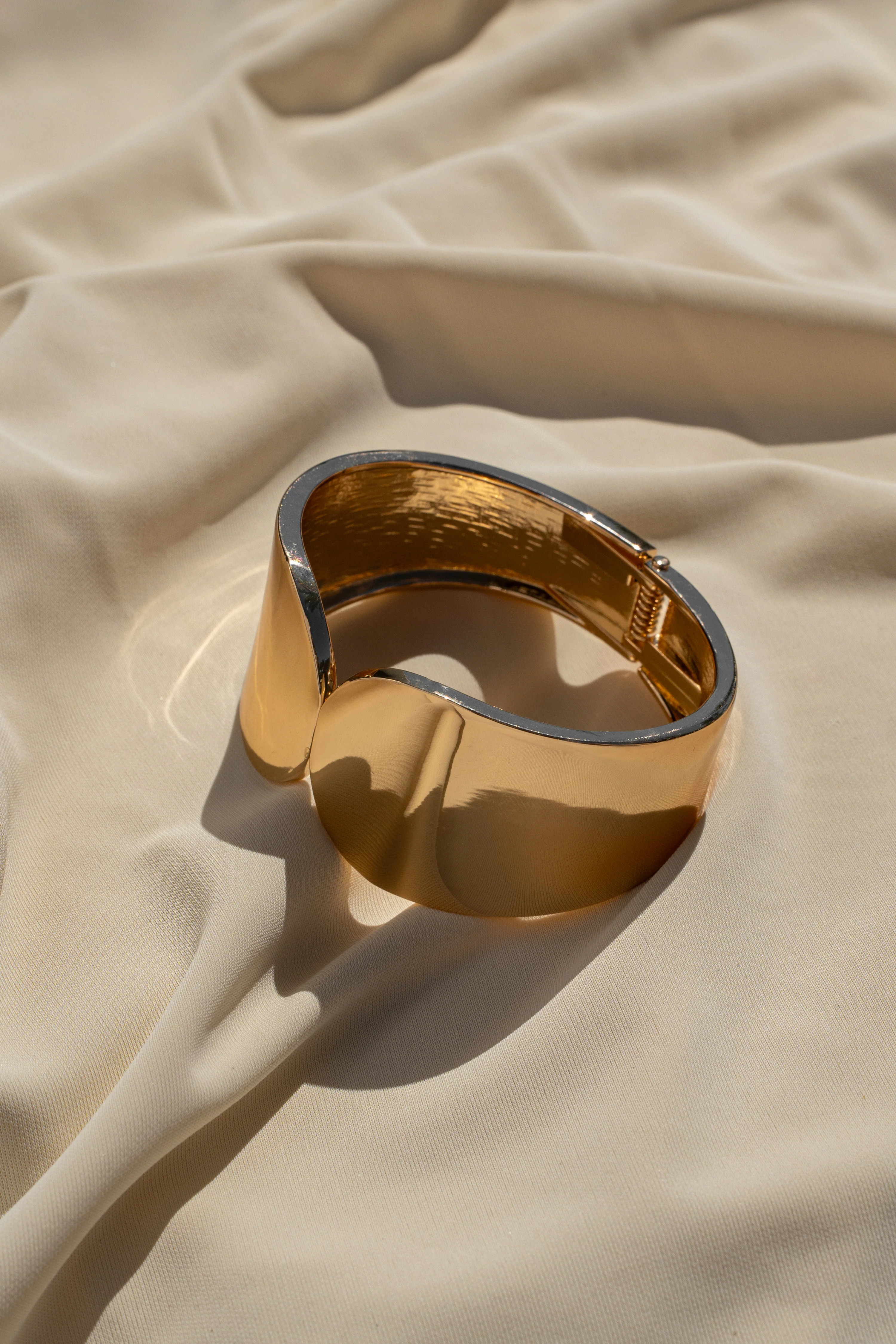 Gold Essential Shine Bracelet | JLUXLABEL
