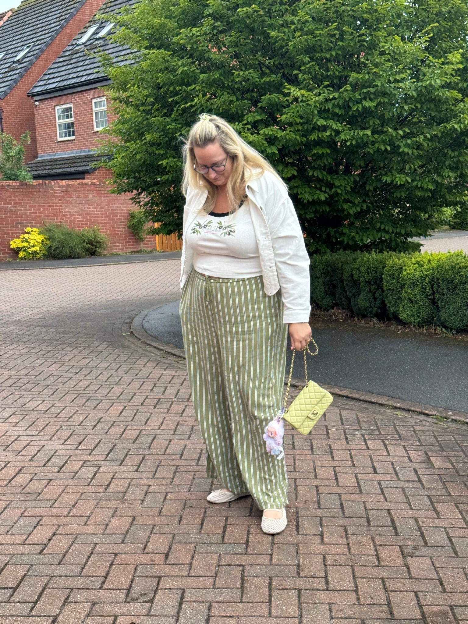 Casual errands look featuring my fave new vest top from RI 
.
Trousers and pumps George at Asda. 
Bag Chanel 
Labubu available to rent on my by rotation 
Shacket Zara 

#LTKcurves #LTKplussize #LTKuk