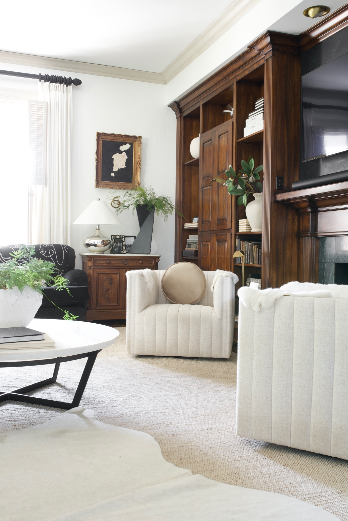 Queen Anne family room