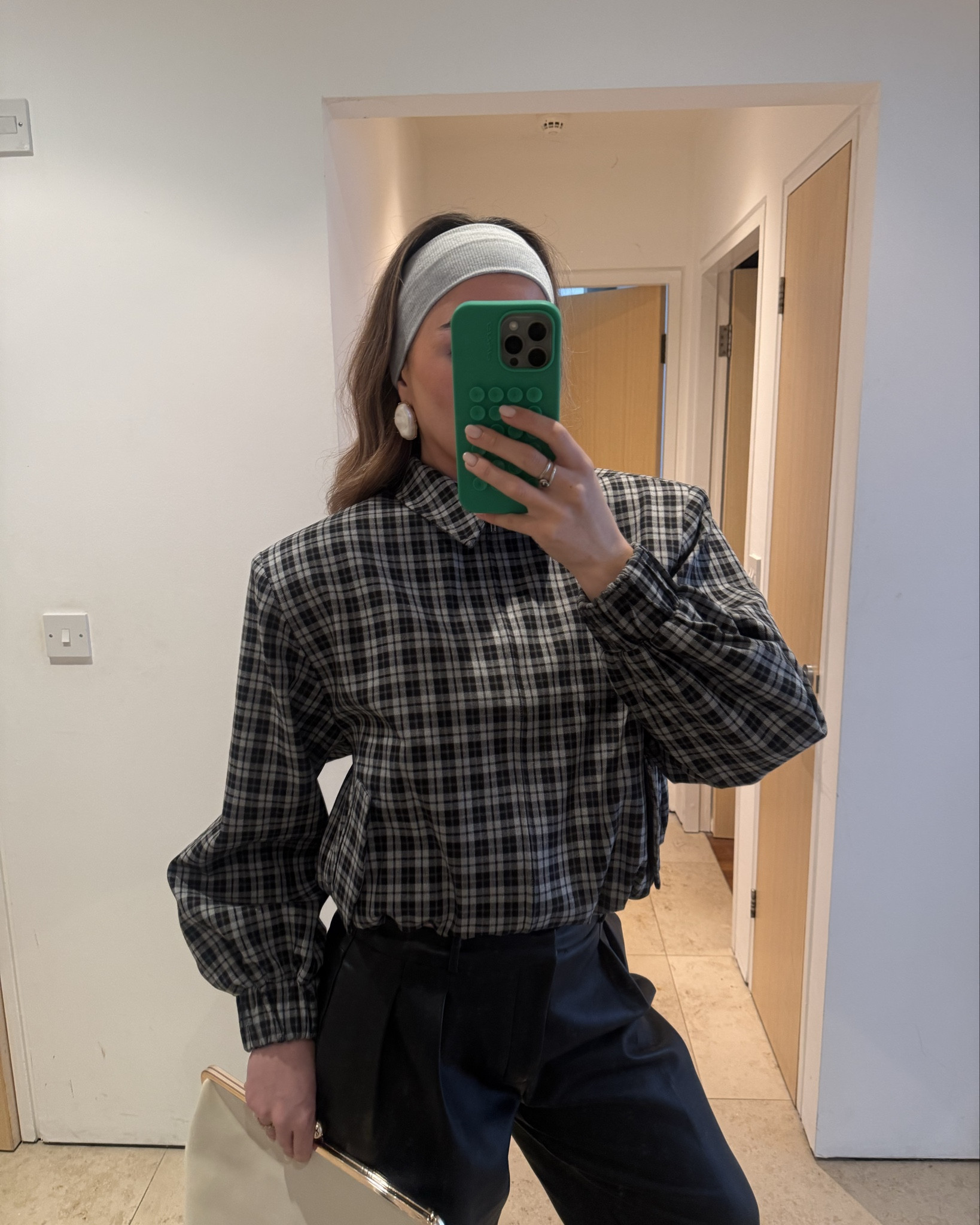 I wear size small in the jacket / top xxxx