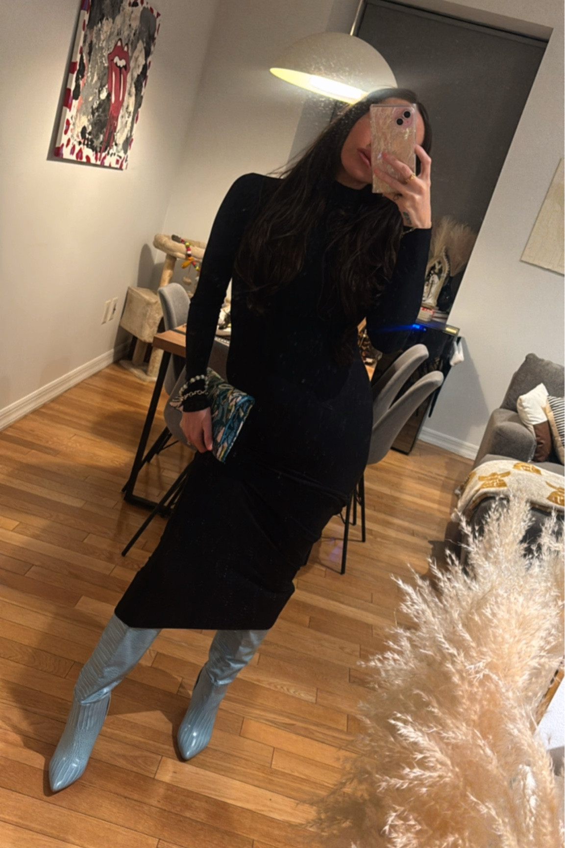 Great cold weather dress for anyone, but especially pregnant mamas!! 🩵