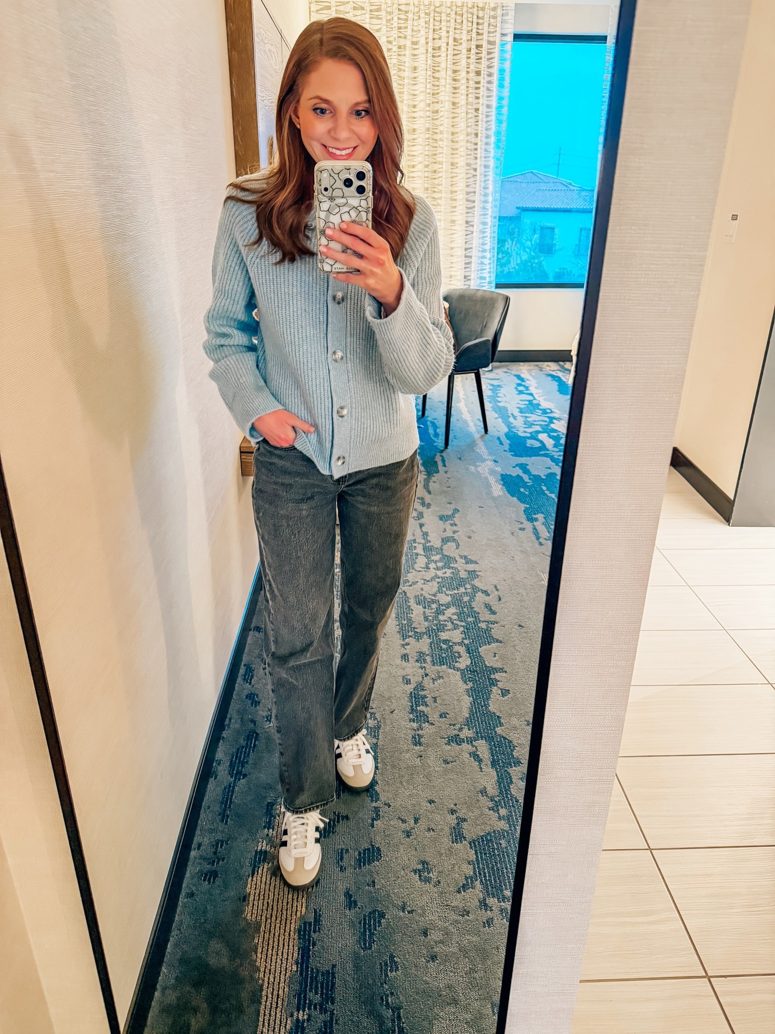 Abercrombie jeans on sale wearing size 25 

#LTKdayinmylife #LTKSaleAlert #LTKSeasonal