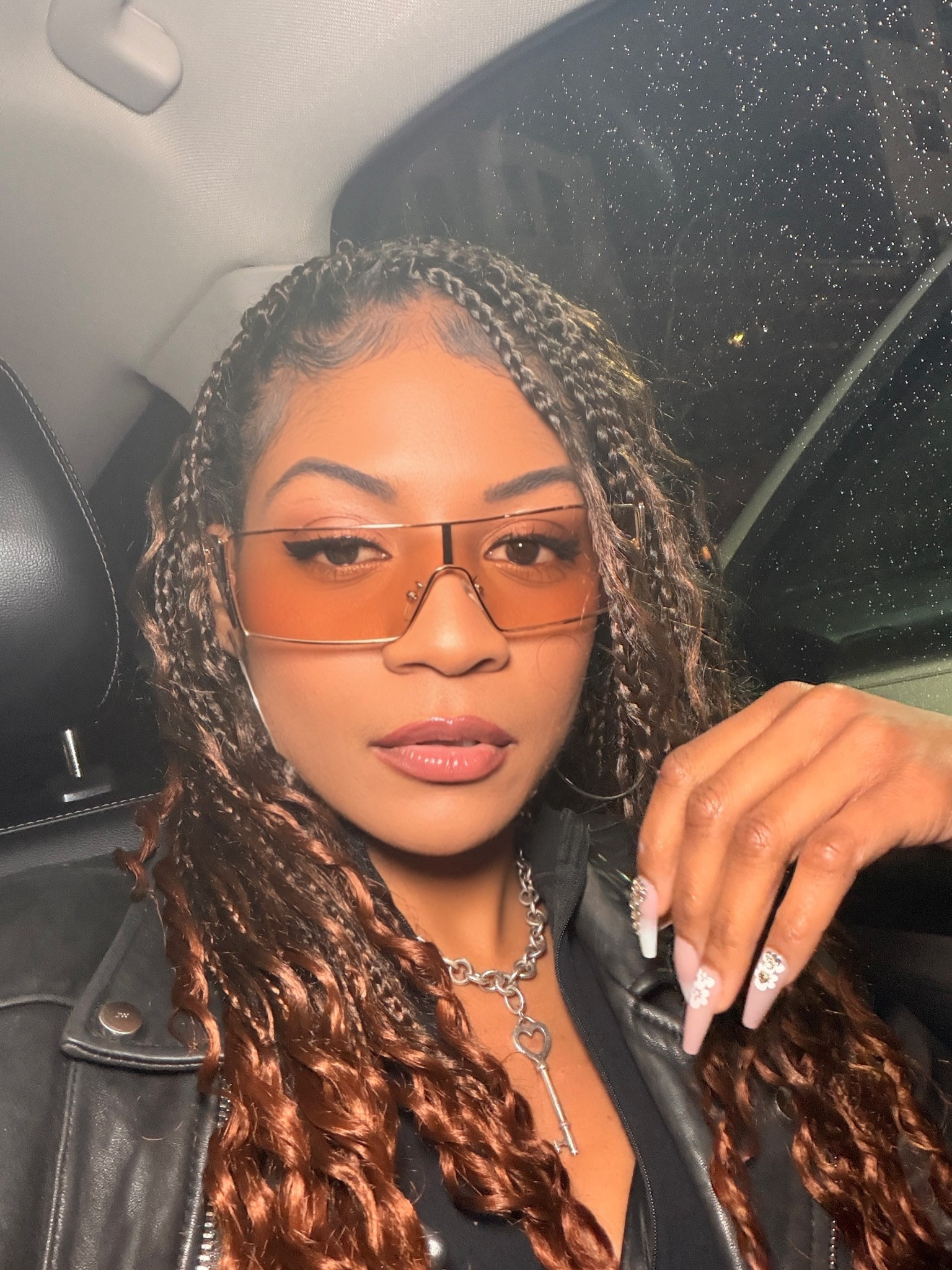 Yellow/gold sunglasses for day glam or night life. 

#sunglasses #accessories




#LTKFindsUnder50