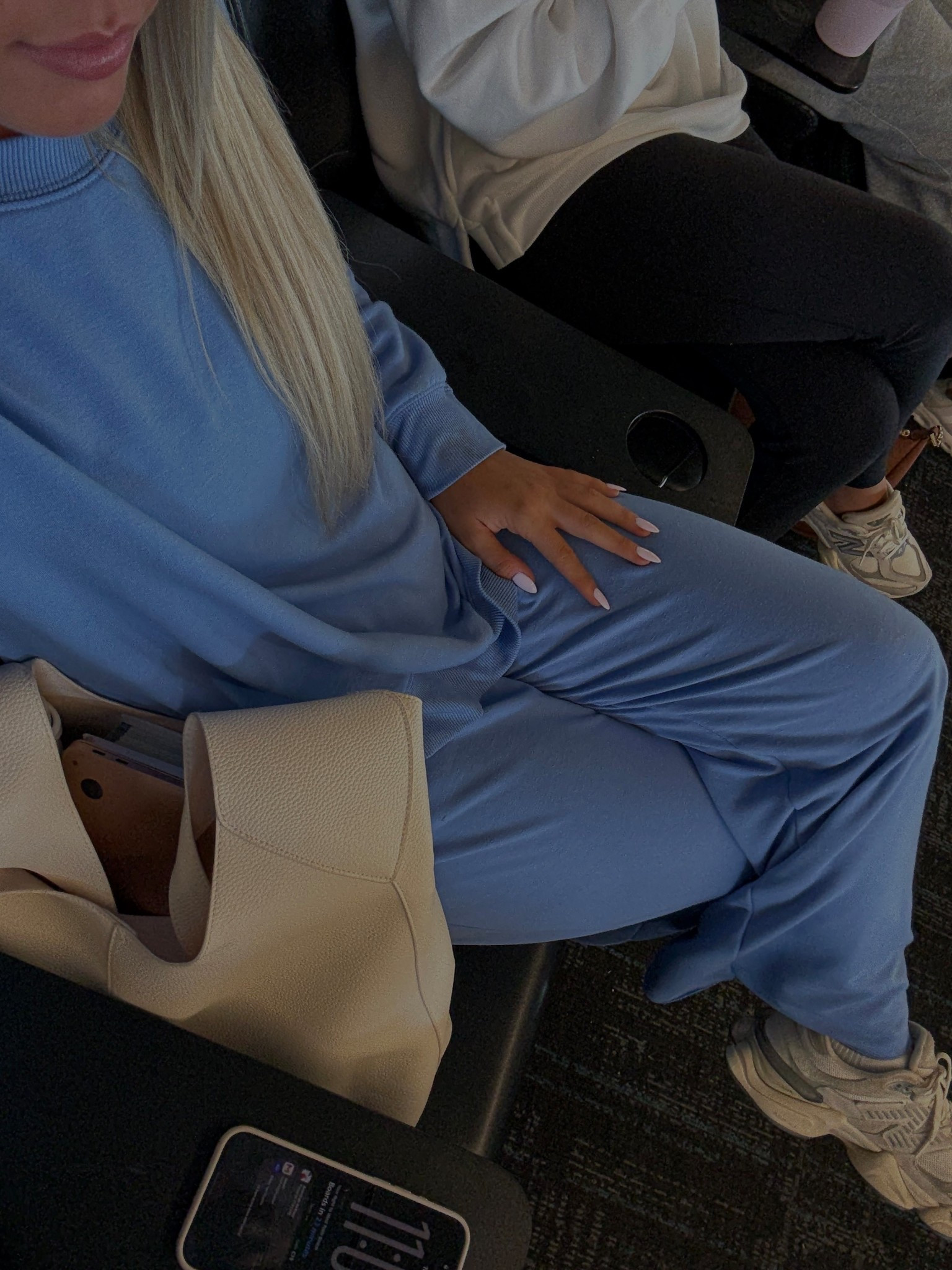 🫐🛫