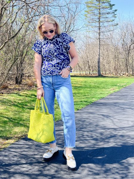Better than basic spring top season is here! A few favorites today on CLAIRELATELY.com along with this under $50 Amazon tote bag I’ve been wearing on repeat. 

#LTKover40 #LTKitbag #LTKfindsunder50