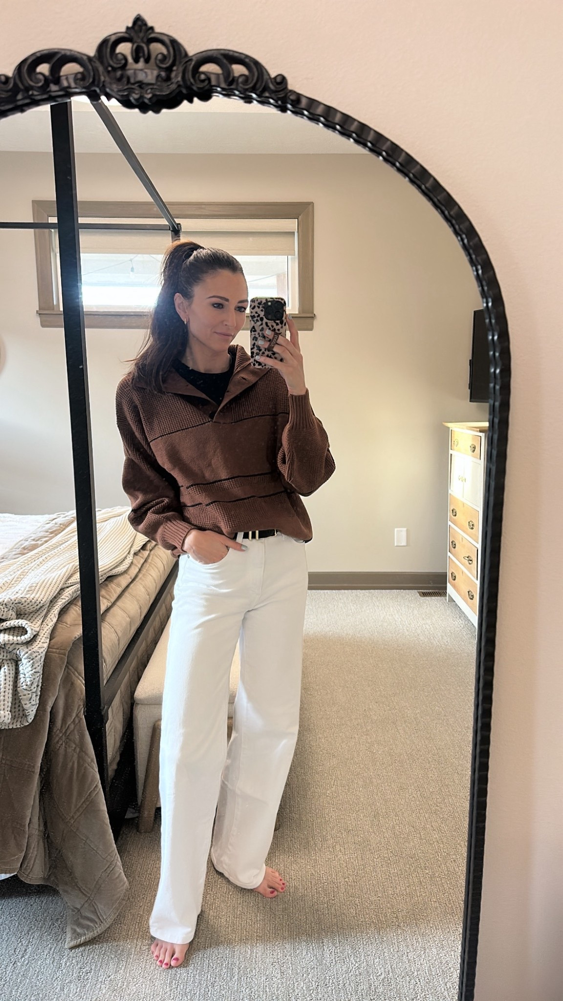 Amazon sweater
Amazon basic long sleeve tshirt
Wide leg white jeans
Amazon belt
Ballet flats


#LTKootd