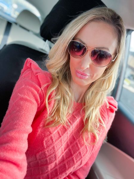 Sized down to an XS in this sweater. So adorable!

Sweater
Ruffles
Sunglasses
Sunnies
Valentine’s Day 
Pine sweater


#LTKstyletip #LTKFind #LTKSeasonal #LTKunder100