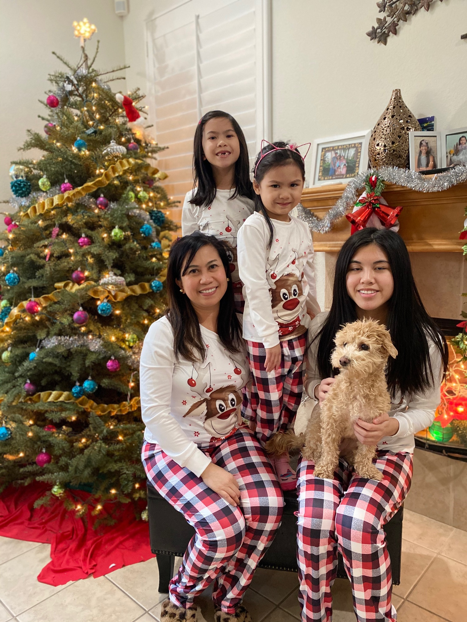 It’s time Christmas is here !

#LTKSeasonal #LTKfamily #LTKHoliday