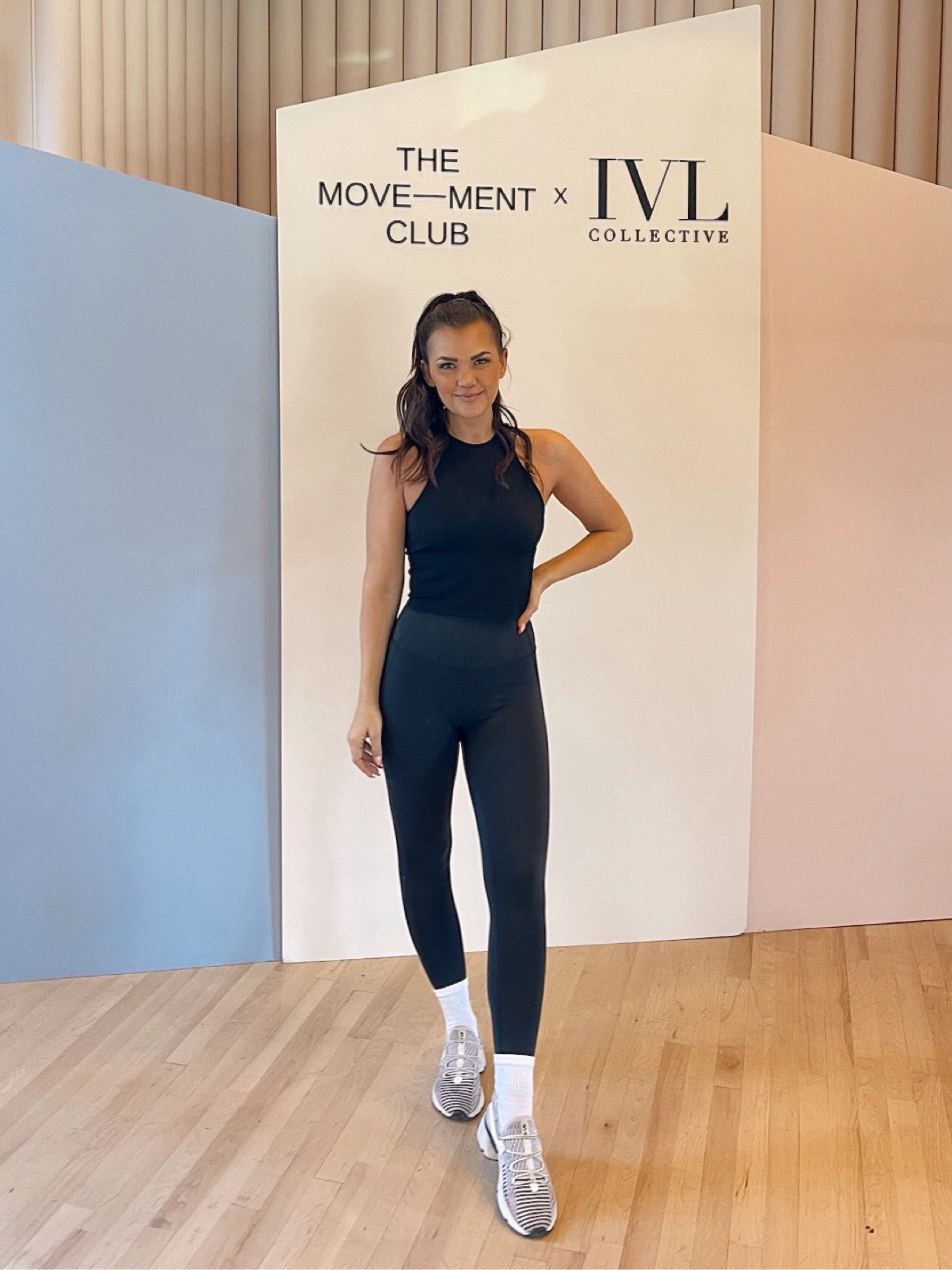 IVL COLLECTIVE Hydralux Sculpted Legging in Black