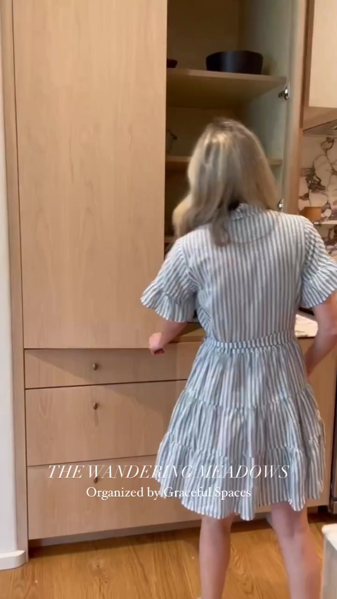 Revisiting #theGSWanderingMeadows Home Tour and we’re remembering our favorite space... the kitchen! 🎉
⠀⠀⠀⠀⠀⠀⠀⠀⠀
⠀⠀⠀⠀⠀⠀⠀⠀⠀
#gshometours #charlestonorganizer #chsorganizer  #charlestonprofessionalorganizer #gshometours #austintexas #charlestonsc #charlestoncustomhomes #organizinghomes #homeinspo #organized #organizedkitchen #organizedmom #interiordesign #kitchengoals #organizedpantry #kiawah #kiawahisland #danielisland #sullivansisland #thehomeedit #dreamkitchen #coastalaesthetic #southernliving

#LTKHome