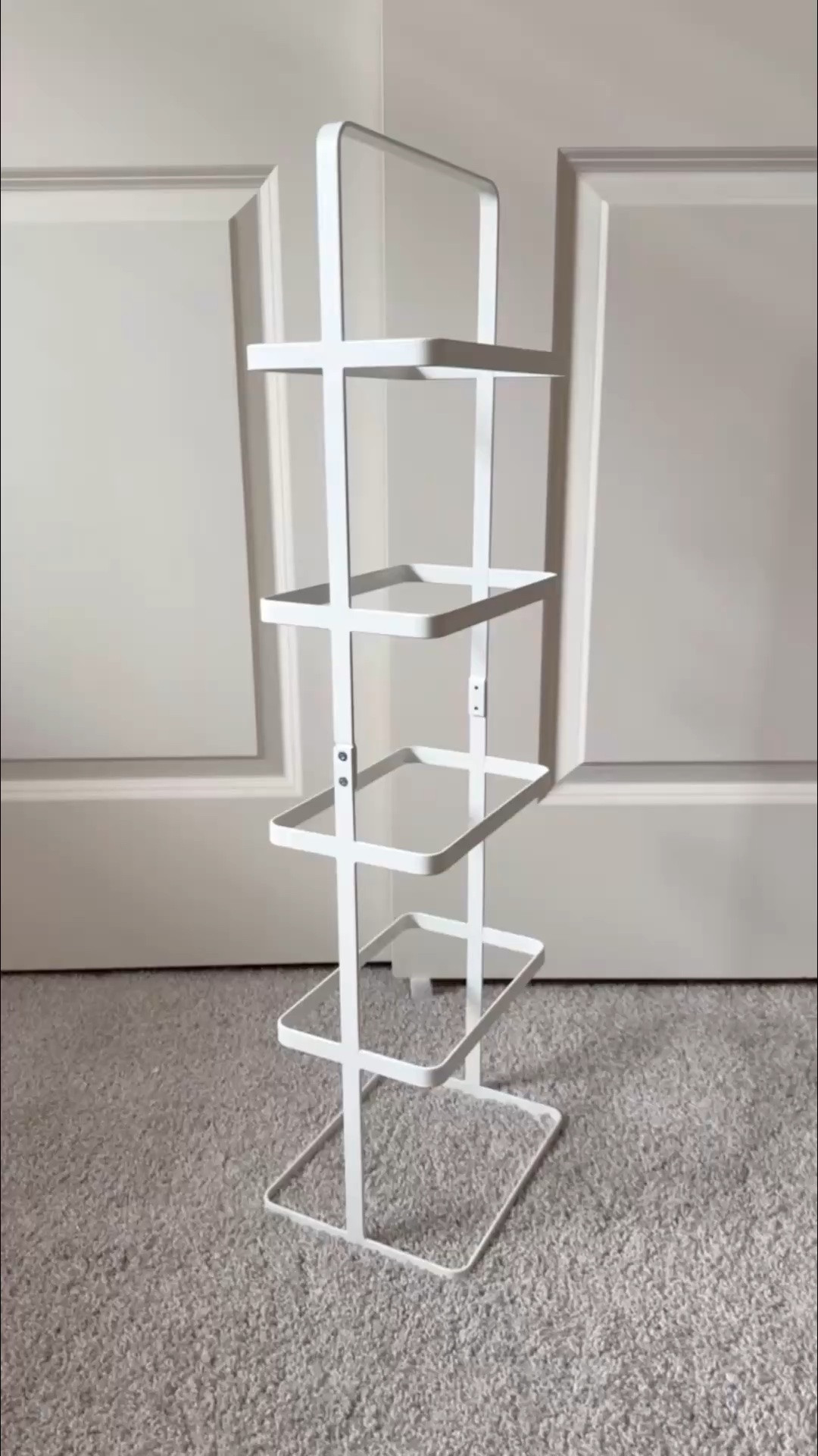 Space saving portable shoe rack