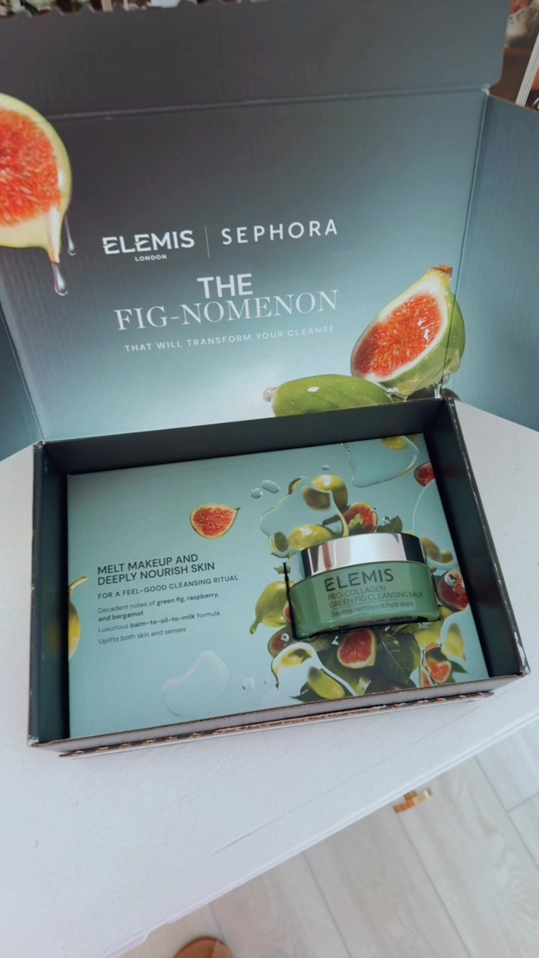 The BEST cleansing balm! I love alternating the scents. It makes me feel like i’m at the spa every night
Makeup remover
Sephora sale
Elemis cleansing balm
Skincare
Winterskincare
Double cleansing


#LTKBeauty #LTKFindsUnder50 #LTKFindsUnder100