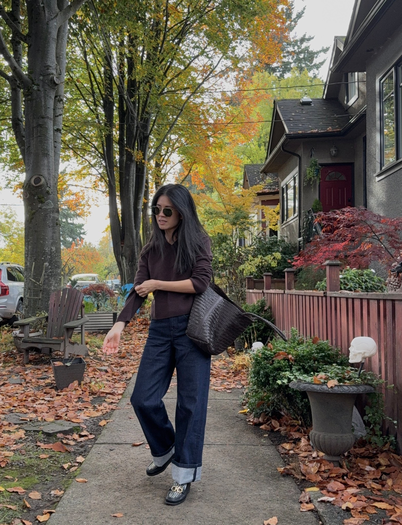 Everlane sweater: tts. Xs
Jeans: runs slightly large. Didn’t have to size up for room to tuck in. 
Madewell tote 
Old loafers

#LTKfall #LTKcanada #LTKpetite