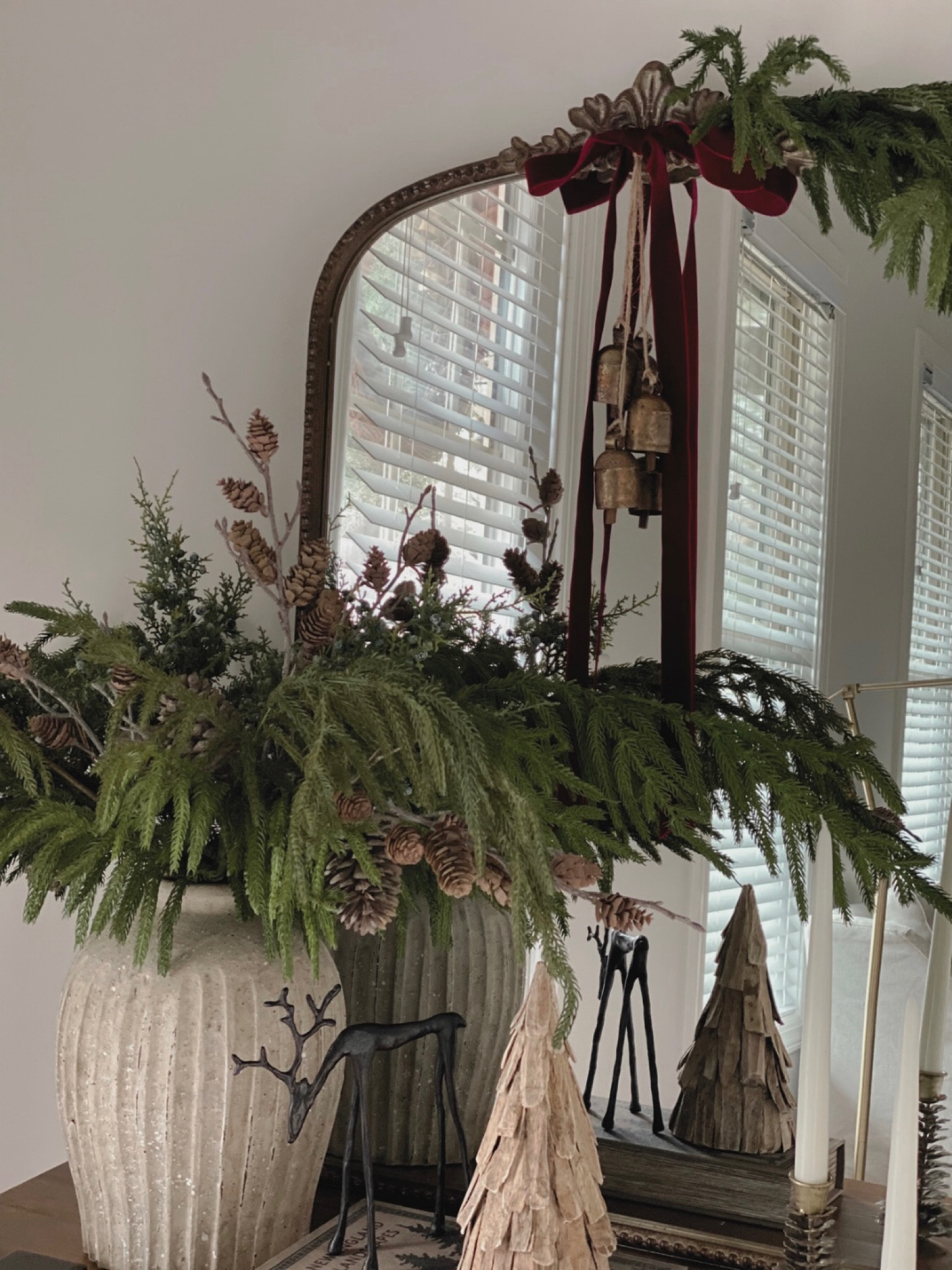 Christmas entryway

#LTKSeasonal #LTKhome #LTKHoliday