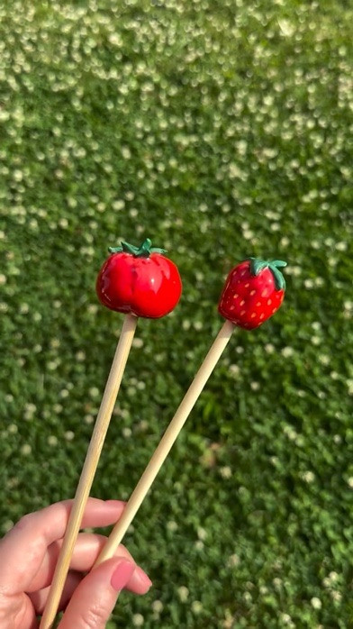 What else do I need to add to our garden now?!

#whimsical #whimsy #craftymoms #airdryclay #garden