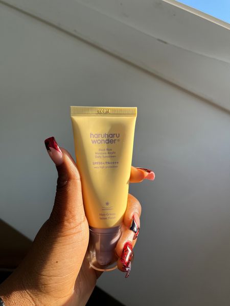 I love the haruharu wonder black rice moisture airyfit daily sunscreen because it doesn’t leave a white cast and it’s so hydrating. It’s lightweight in nature so it doesn’t leave the face feeling greasy #LTKGIFT

Haruharu sunscreen | no white cast | sunscreen 

#LTKeurope #LTKbeauty