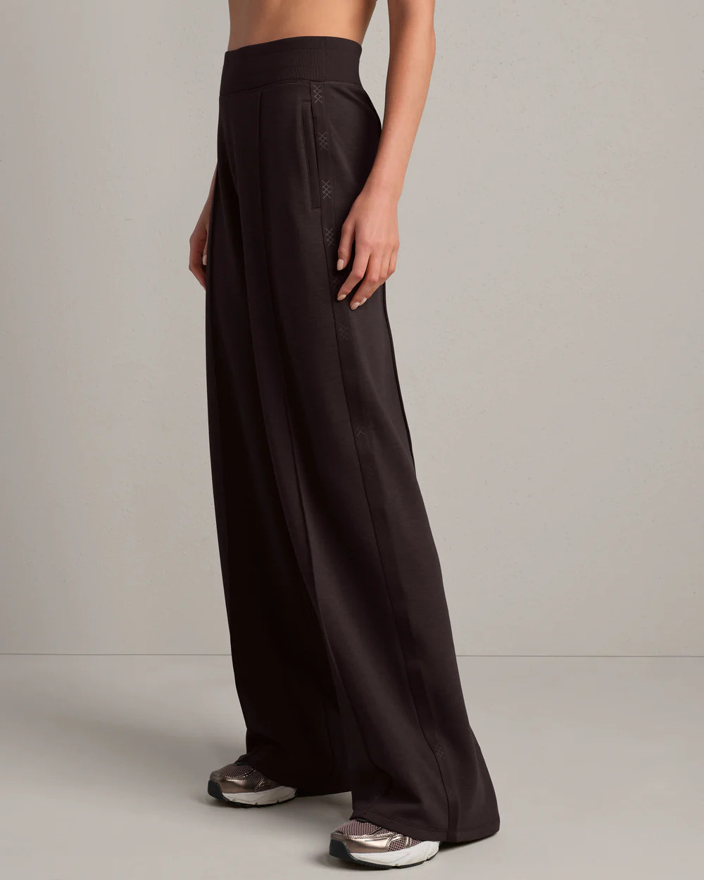 DreamGlow™ Trouser | Rhone