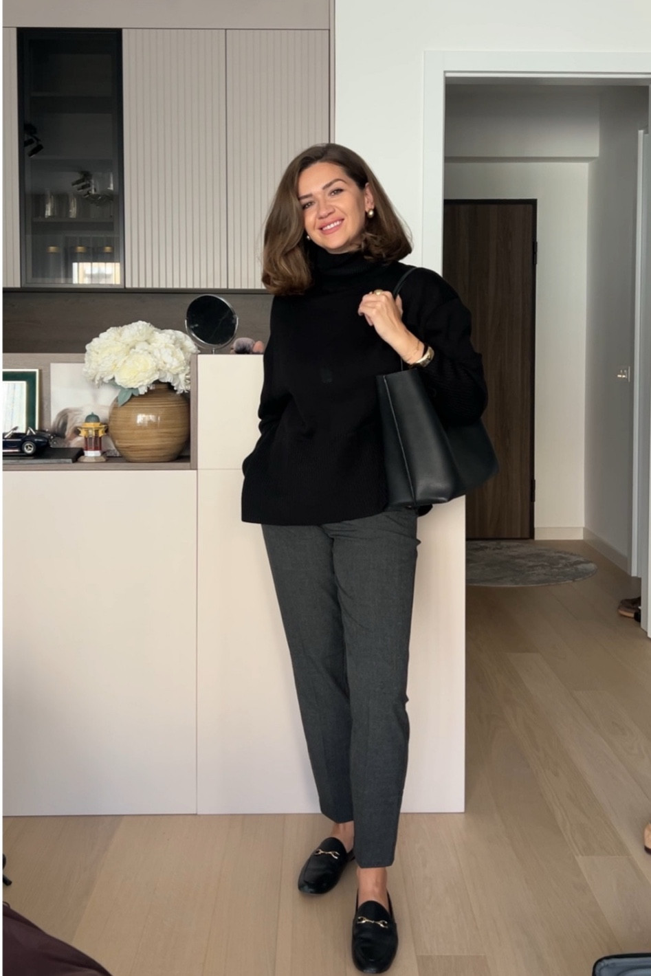 A black and gray look is always polished - these are the same $19.99 slacks I wore in beige recently! So so so good for the price tag 🖤☕️

#LTKSeasonal #LTKWorkwear #LTKFindsUnder50