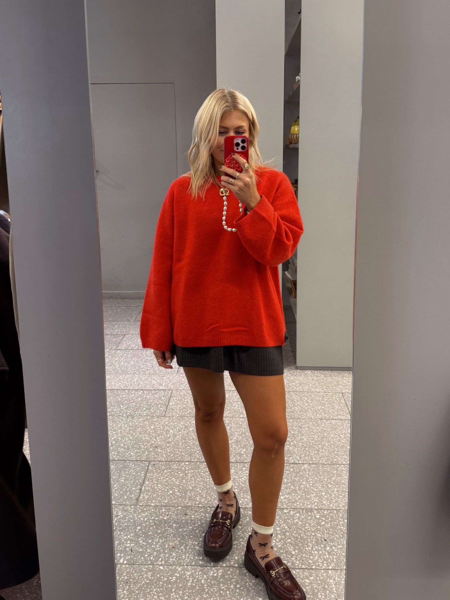 perfect red knit 

Alpaca wool jumper: Arket, size M
Skirt: Topshop, size 10
Socks: Anthropologie
Loafers: Sam Edelman via The Outnet, TTS

#LTKFashionMonth 

#LTKautumn #LTKstyletip
