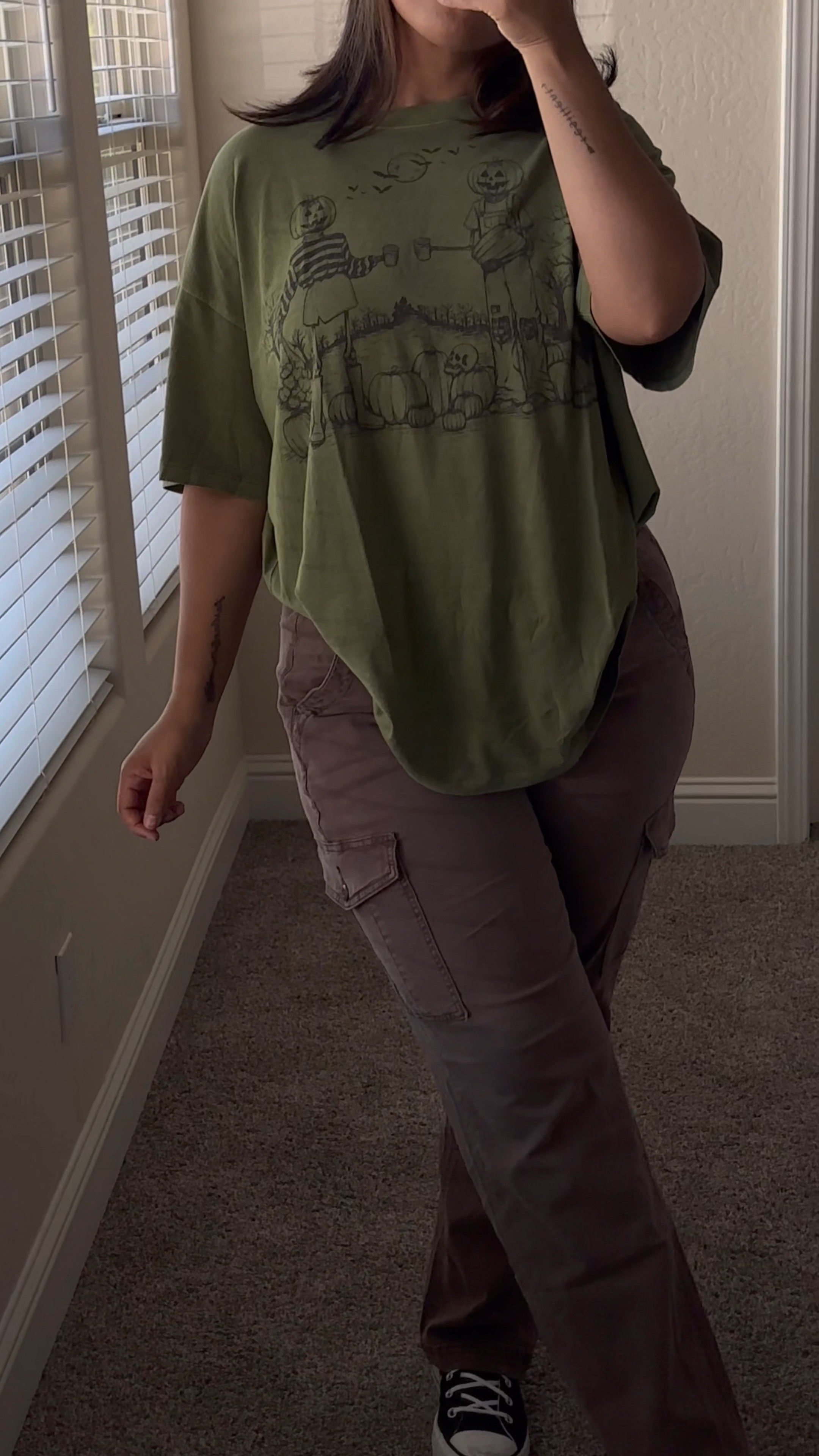Trying out American Eagle's curve line & loved these cargos! 🤩