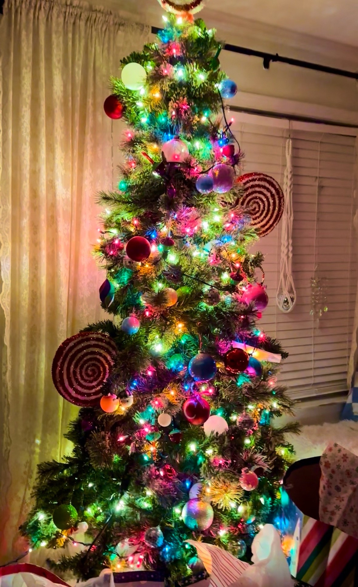 I used two strands of these but it could use one more honestly. But these lights are so pretty and my fav! 

#LTKHoliday