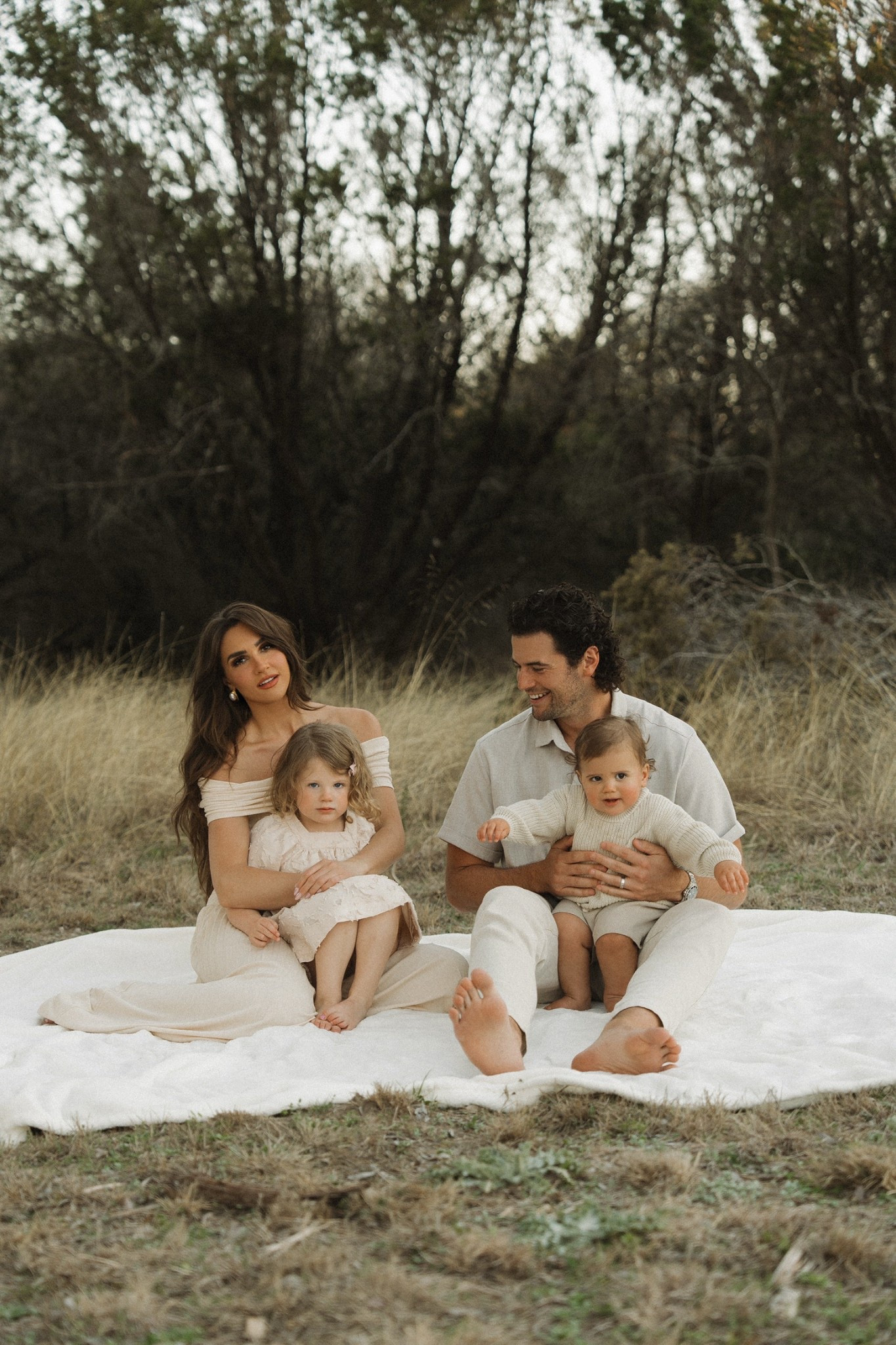 family photos 🤍🌾🎞️

family photo outfit inspo, spring dress, Amazon fashion, revolve dress, summer outfits

#LTKSaleAlert #LTKFamily #LTKSeasonal