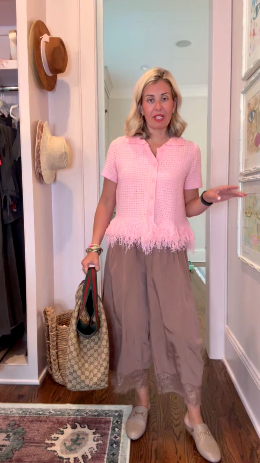 Oh how I love pink & brown! This top is from a set, and I’ve paired it with this viral pants. Yes, they are that good!! ￼

Pants - xs
Pink Top - small
Shoes - 8 tts 

Codes: 
Allie + Bess - Catherine20

#LTKdayinmylife #LTKootd #LTKmomlife