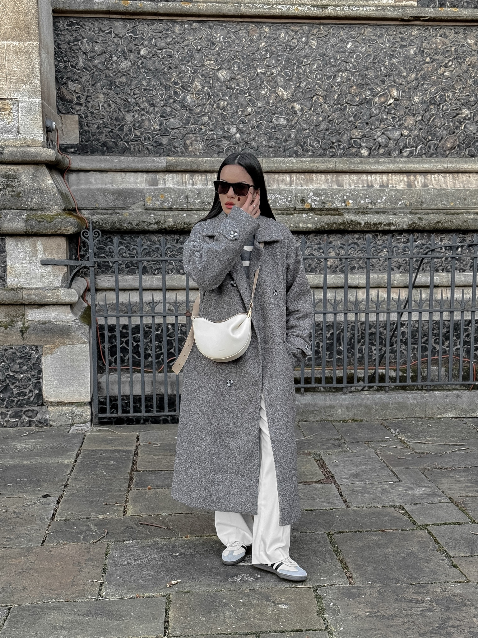 Grey coat style 🩶

#LTKSeasonal #LTKstyletip