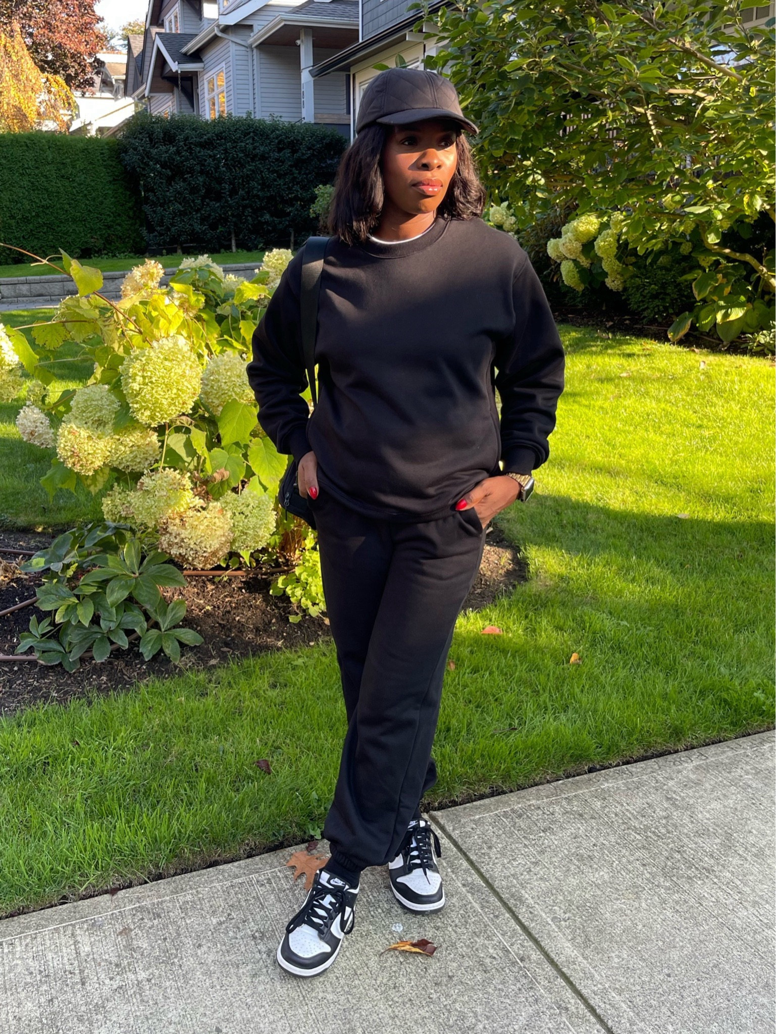 Love this jogging set. And it doesn’t shed, shrink or fade color. It’s also available in 7 other colors. So good! 
Pumiey, sweatshirt, sweatpants 

#LTKActive #LTKFindsUnder50 #LTKStyleTip