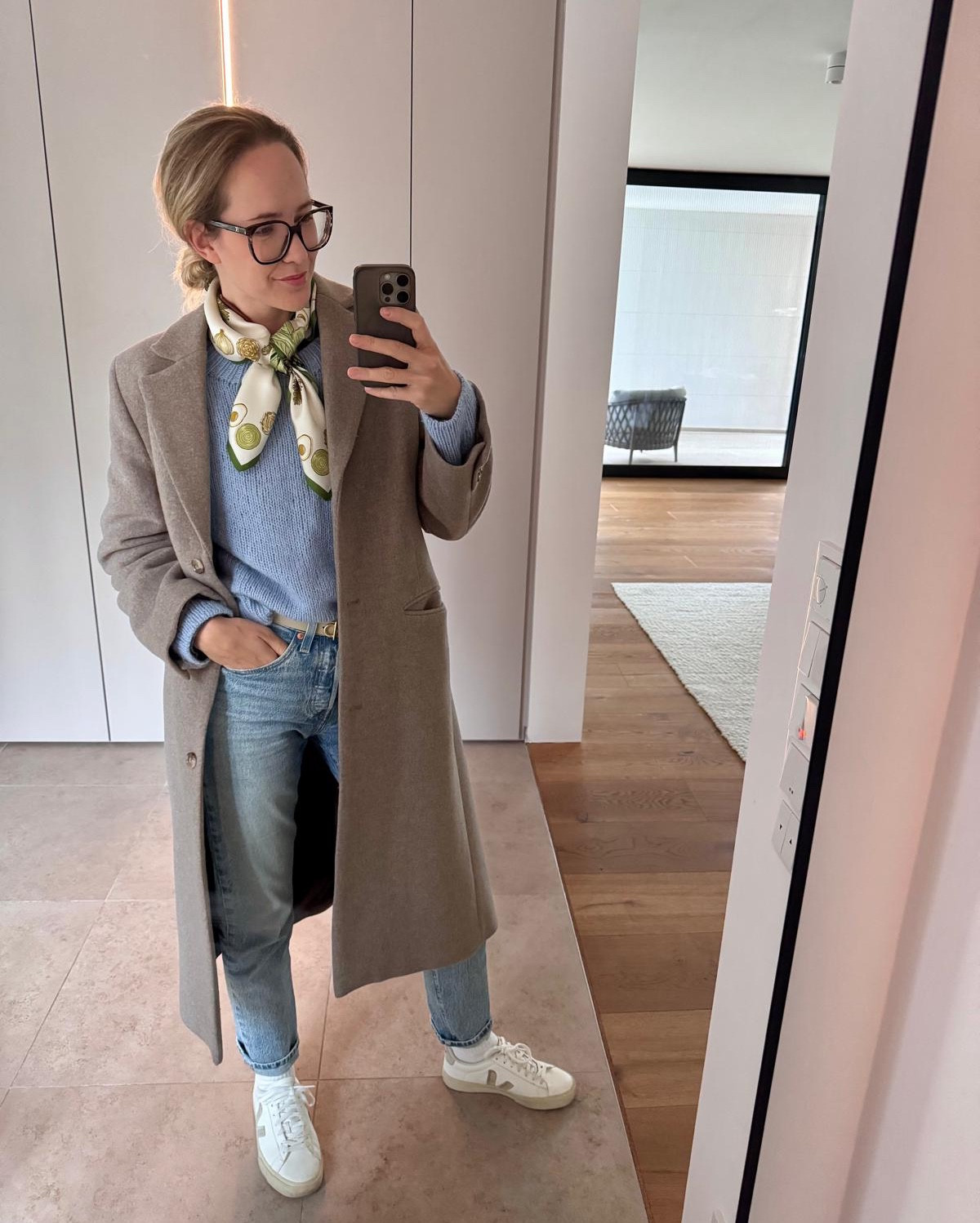 OOTD casual chic mit unserem #skysweater 🩵
mit den schönsten Jeans- und Mantelalternativen


#LTKdeutschland #LTKautumn #LTKjeans