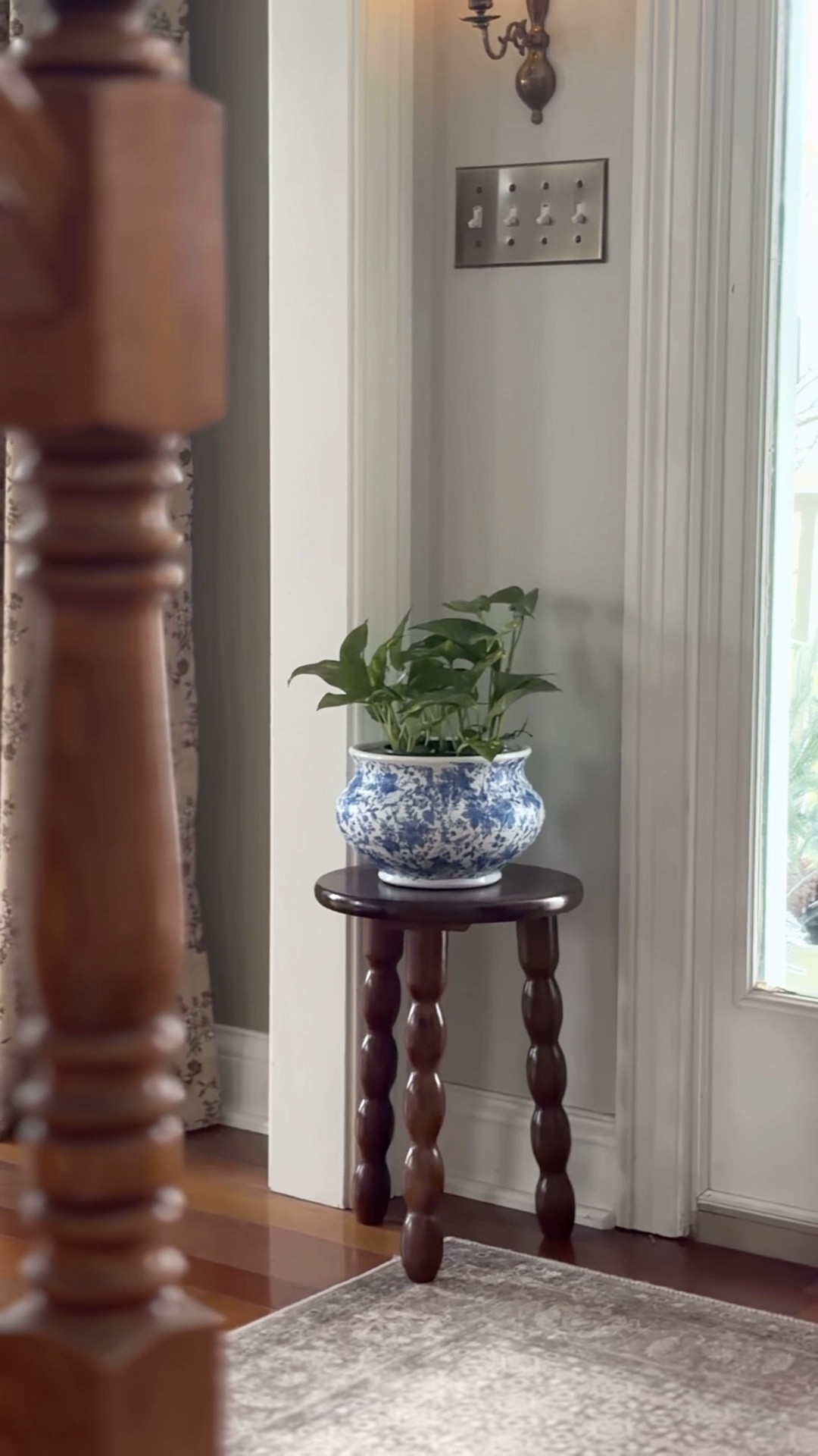 This was a fun little DIY. Is it perfect? No, but I’m not too concerned. 

Any vase will do. You can hit up the dollar store. I’ve always loved the shape of this vase from Hobby Lobby though

Tip: these paper napkins are very forgiving. But there were some wrinkles so I smoothed the wrinkles out with the end of my brush. 

(I did not use the glue that came with the kit. I used Mod Podge instead)

DIY home decor, diy vase, diy blue and white vase

#LTKHome #LTKSeasonal #LTKSaleAlert