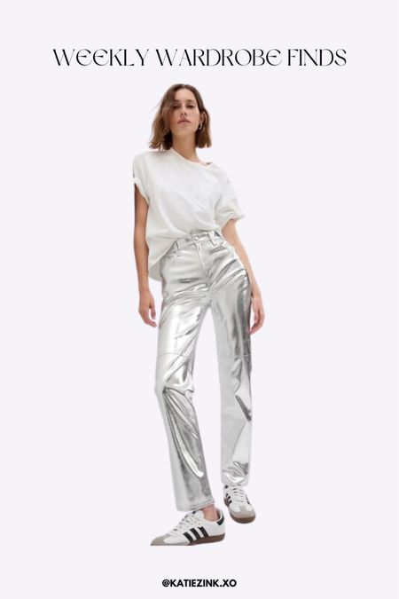 Silver pants for the holiday season 🤍

Love these fun pants, such a personality piece for your wardrobe. 
Great for my cool Winter or Summer Colour seasons! 

#LTKHoliday #LTKstyletip #LTKSeasonal