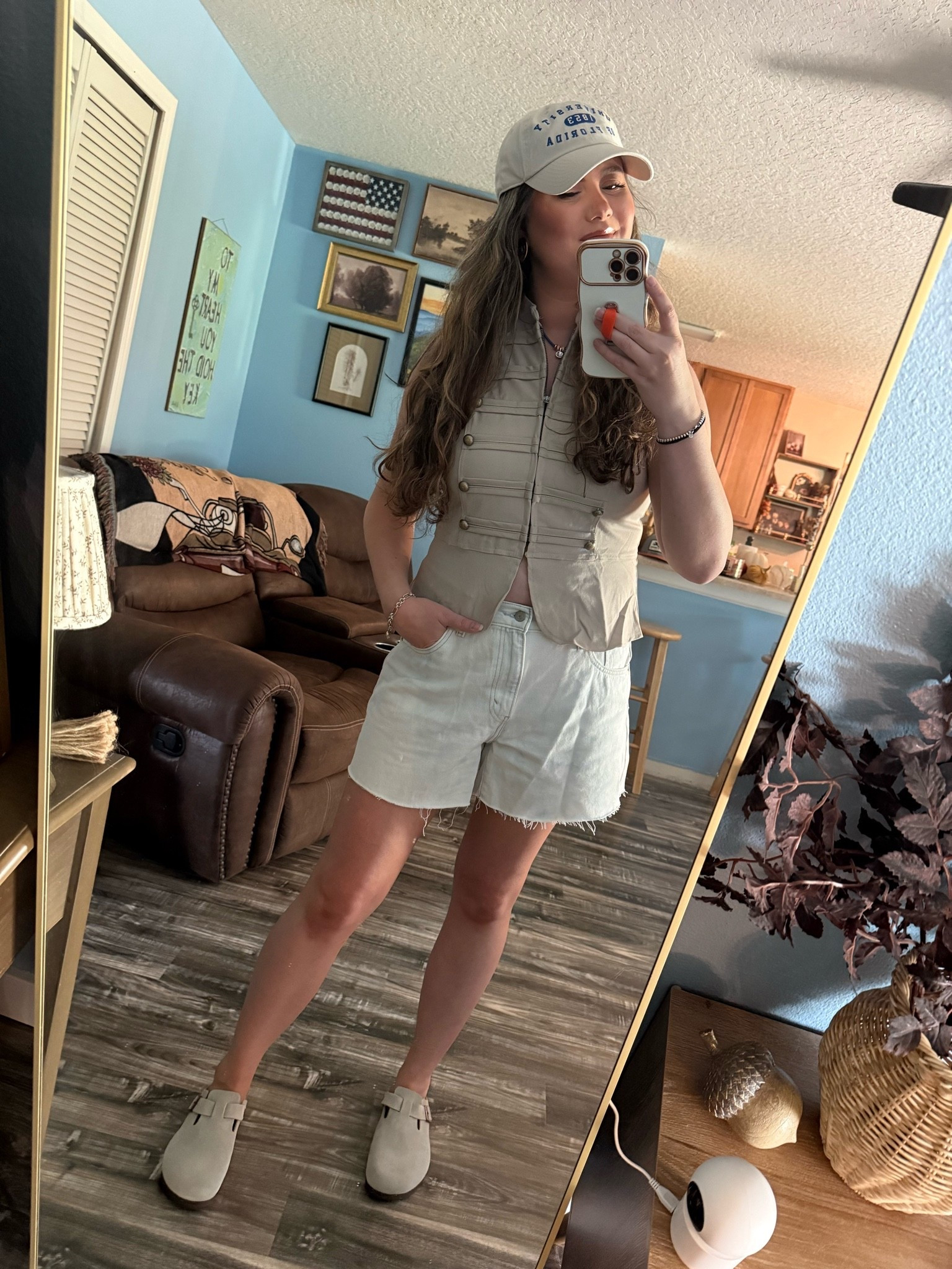 Looking towards the weekend and planning another game day outfit 🧢💙


Gameday style / gameday attire / casual look / casual outfit / casual style / Levi shorts / mules / baseball hat / military inspired vest / trendy outfit / trendy look / trendy style / Amazon finds / Amazon style / Amazon fashion

#LTKdayinmylife #LTKSeasonal #LTKootd