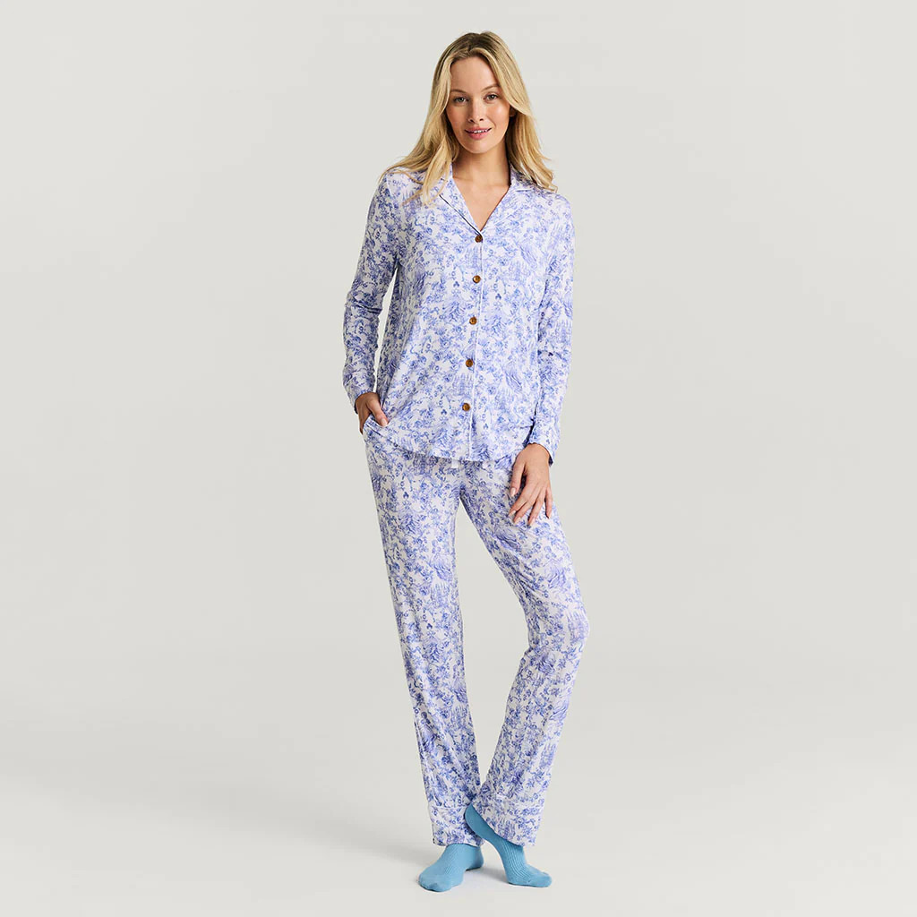 Princess Damask White Luxe Womens Pajamas | Briar | Posh Peanut