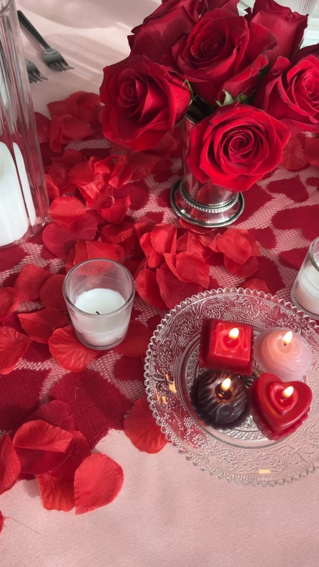 Valentine tablescape, Galentine decor, valentine candles, valentine table runner, mint julep cups, rose petals, rose decor for Valentine’s Day

#LTKValentine #LTKHome #LTKSeasonal